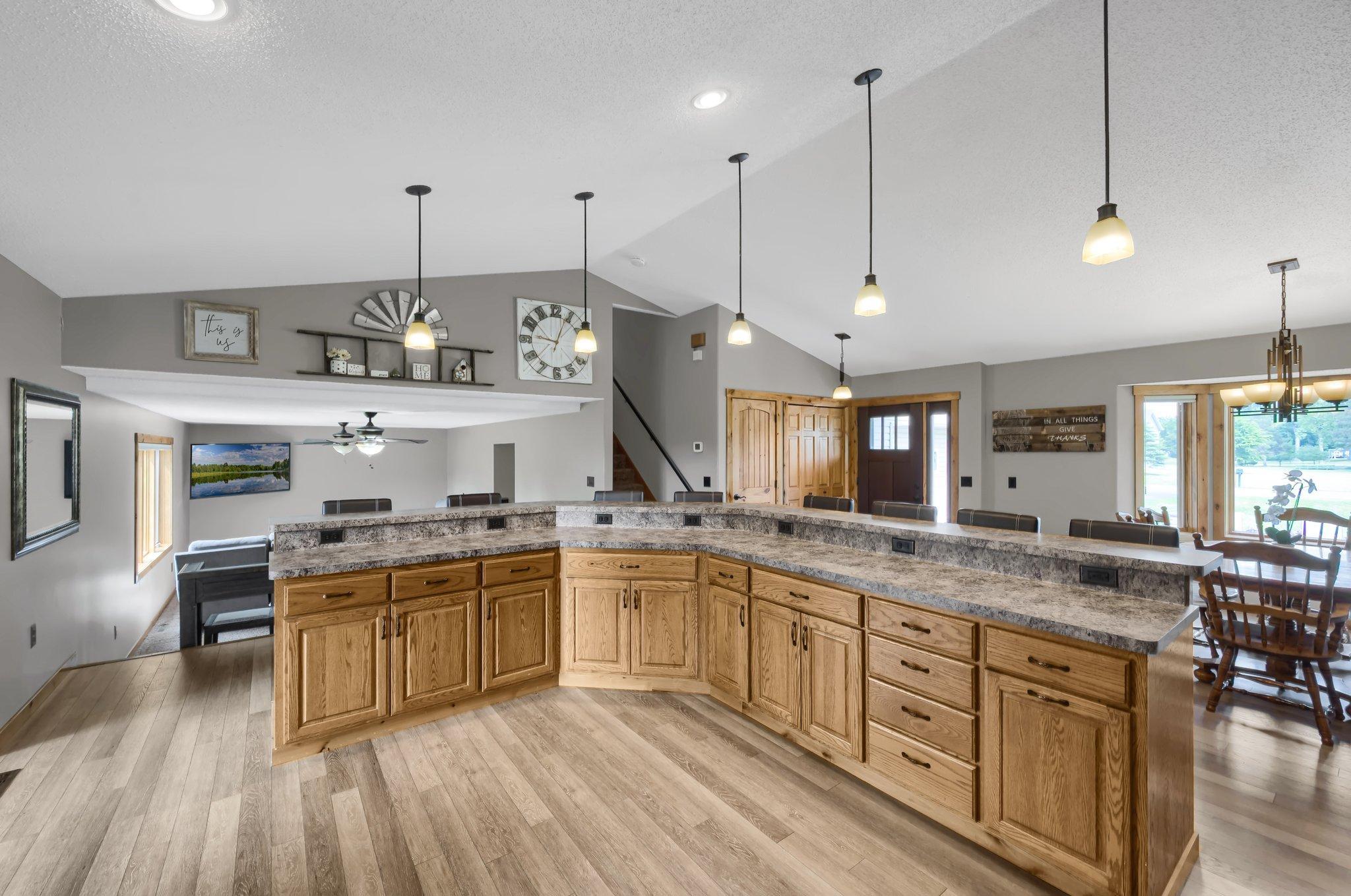 9865 Gilbert Avenue NE