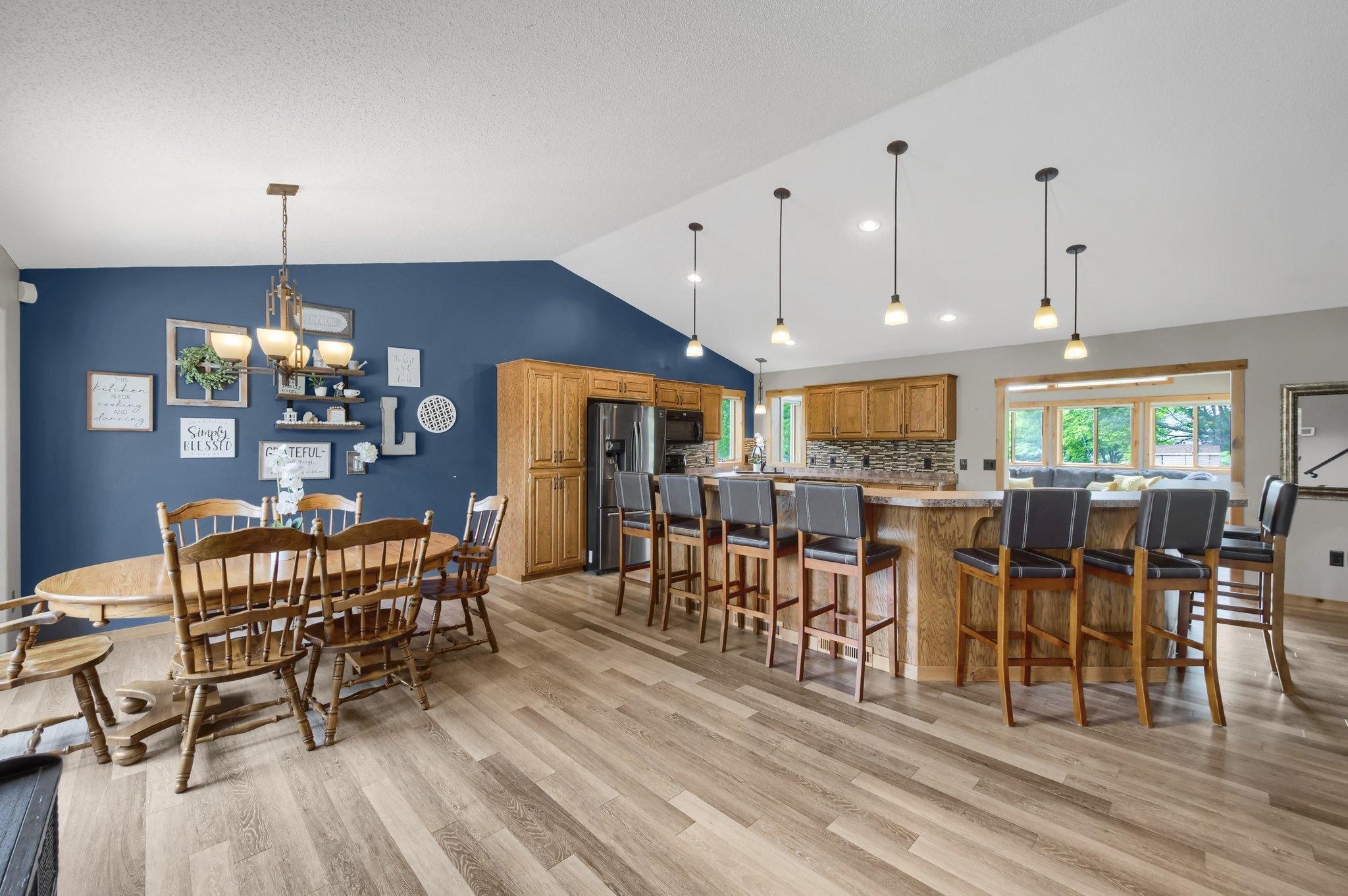 9865 Gilbert Avenue NE