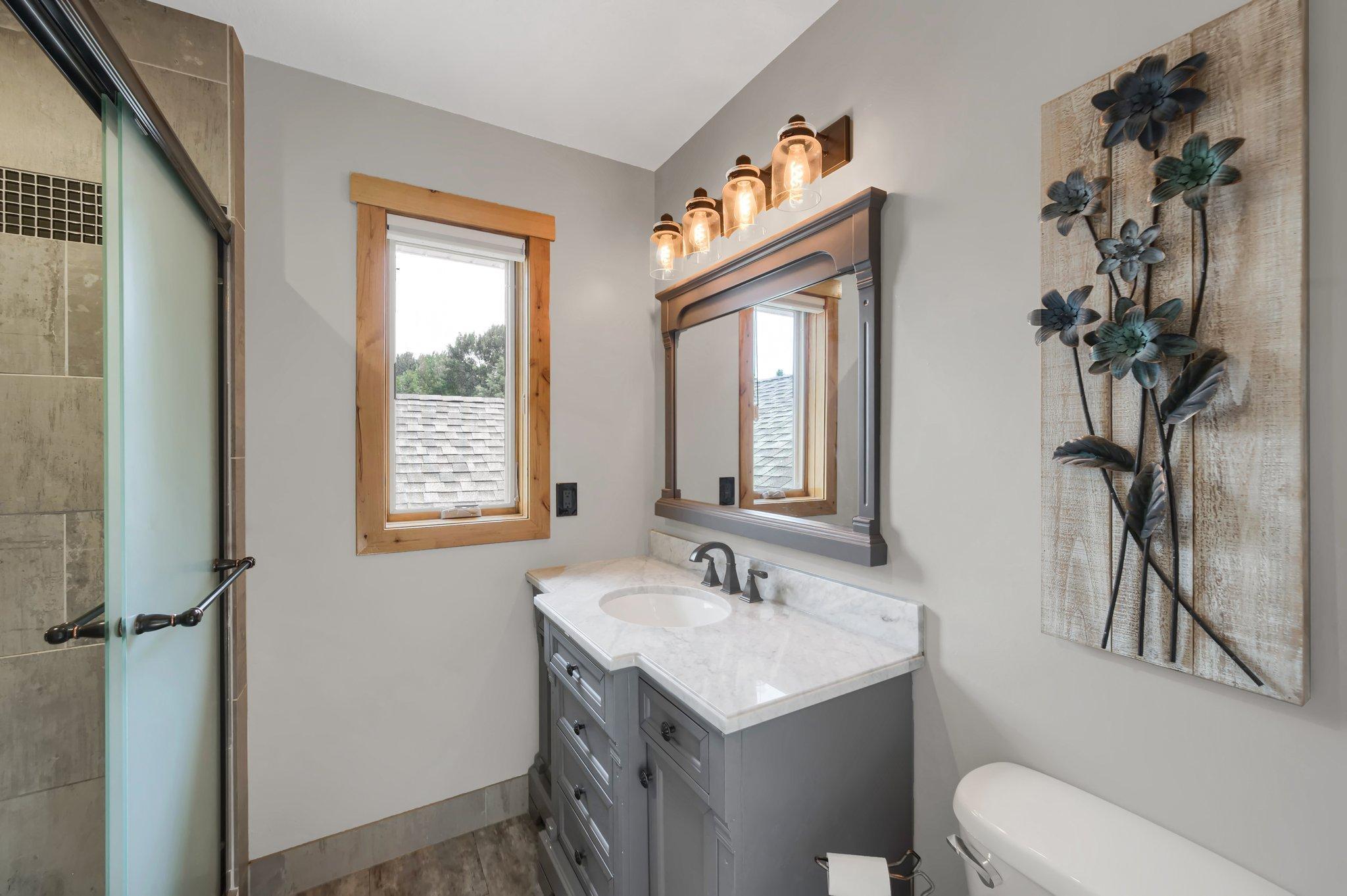 9865 Gilbert Avenue NE