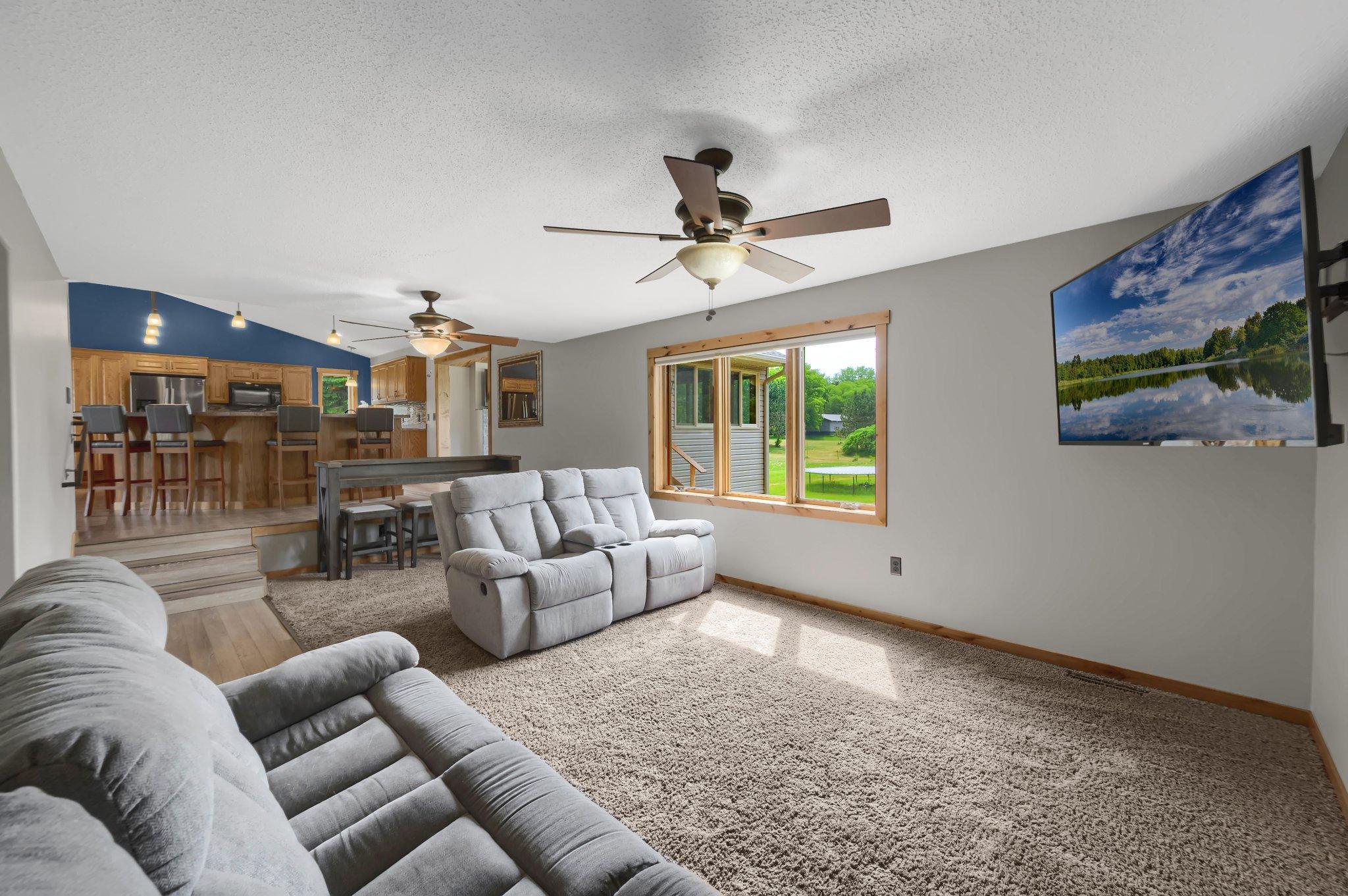 9865 Gilbert Avenue NE