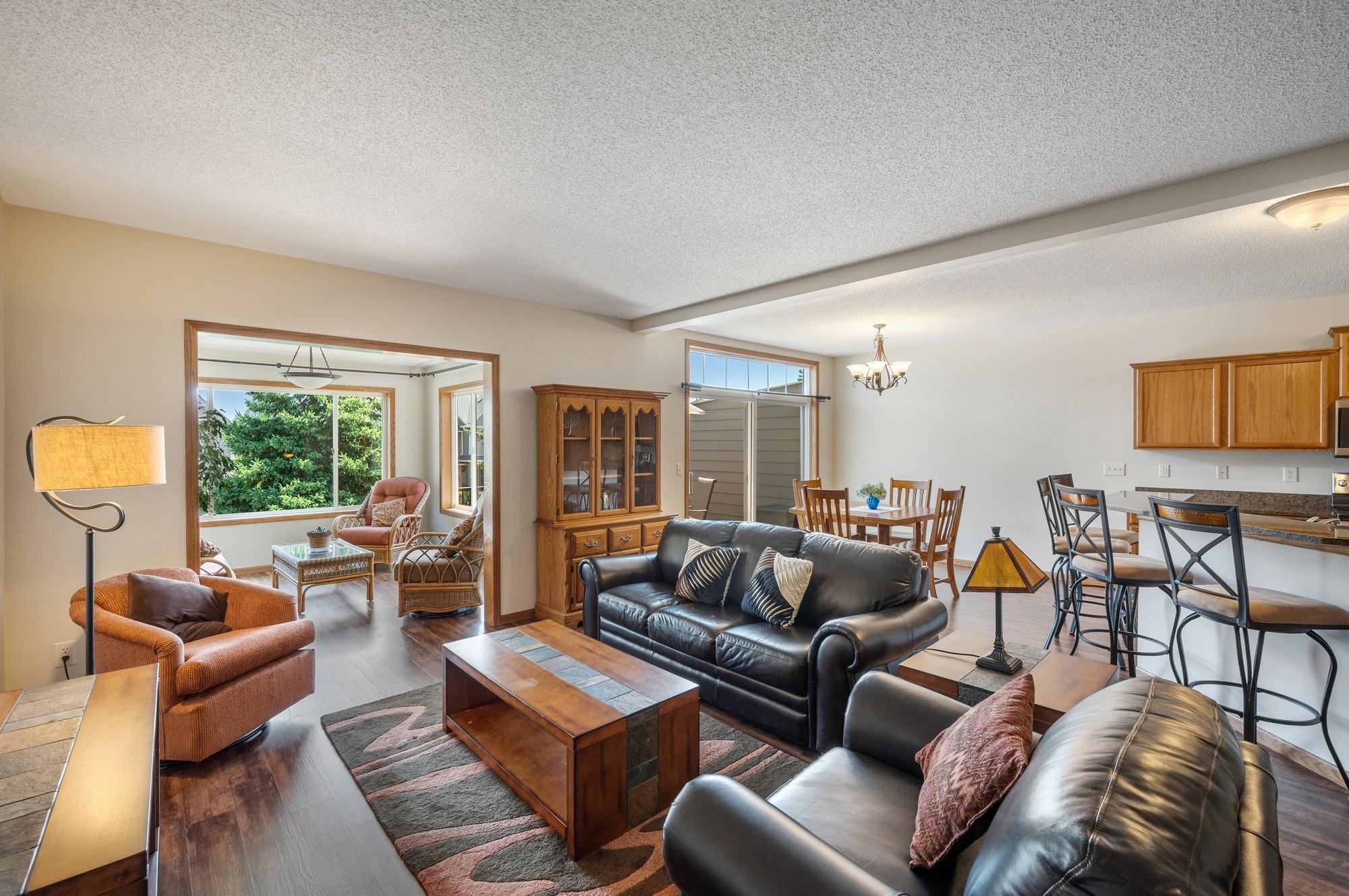 2595 Waterfall Way NW