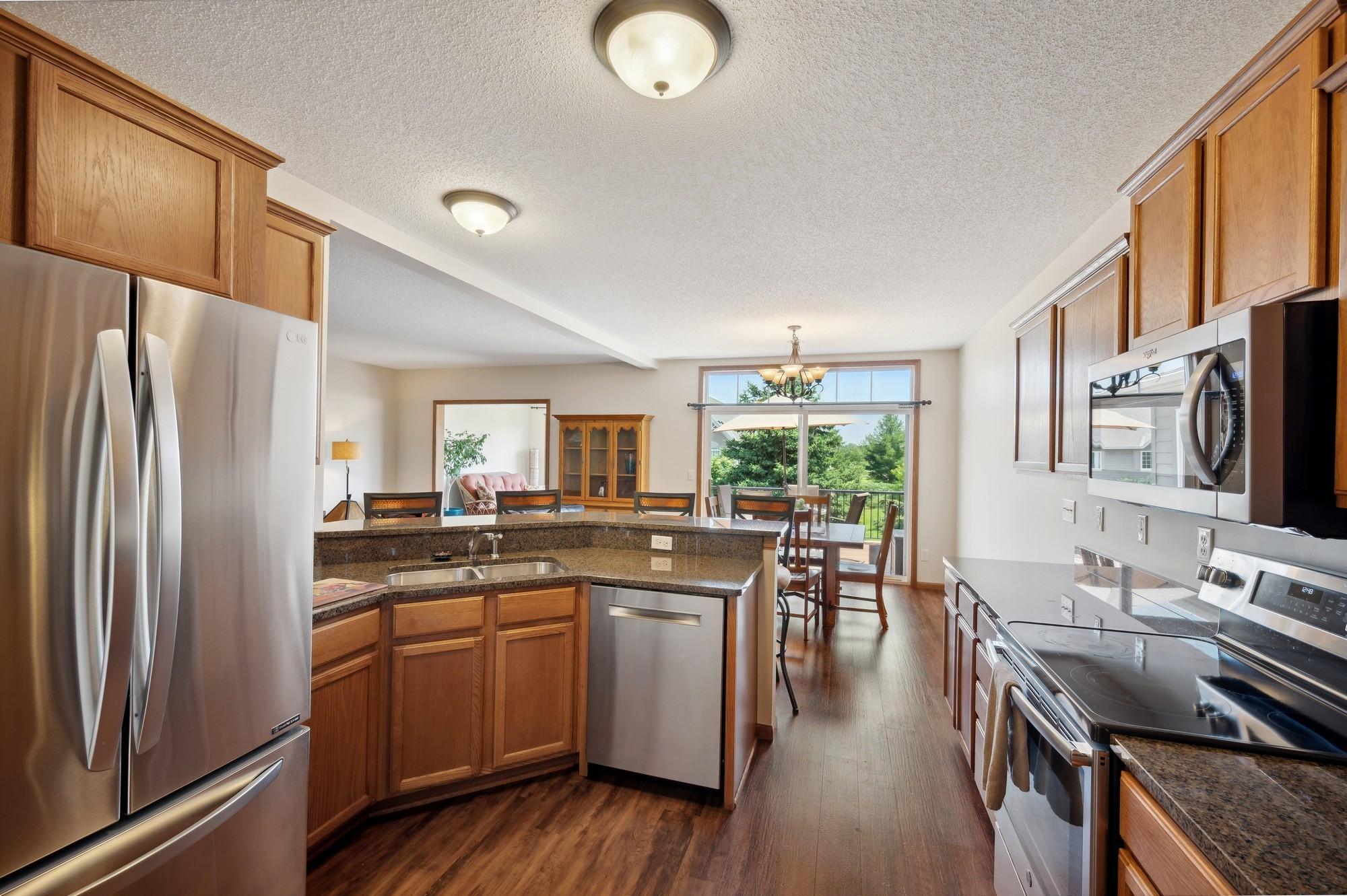 2595 Waterfall Way NW