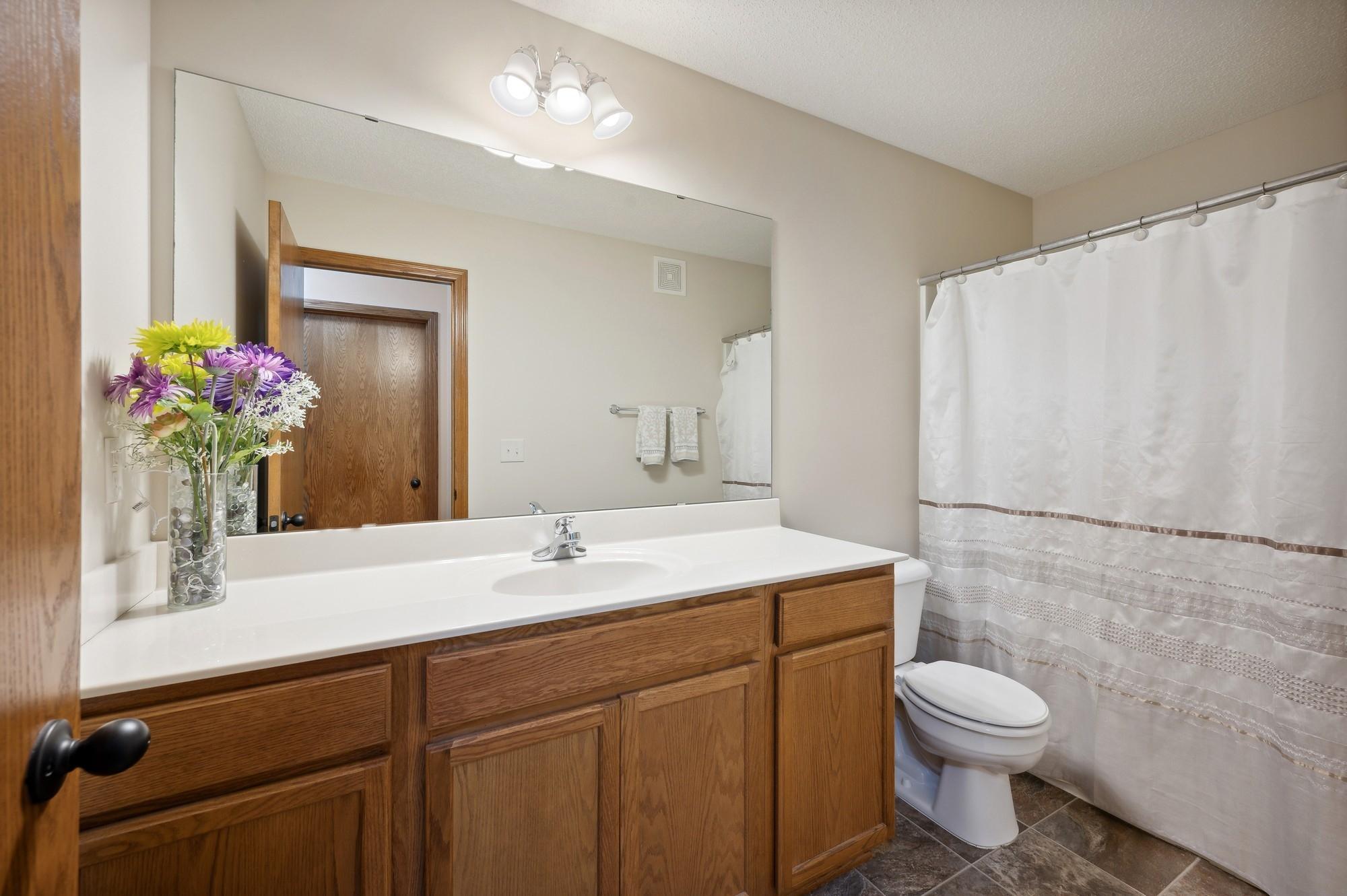 2595 Waterfall Way NW