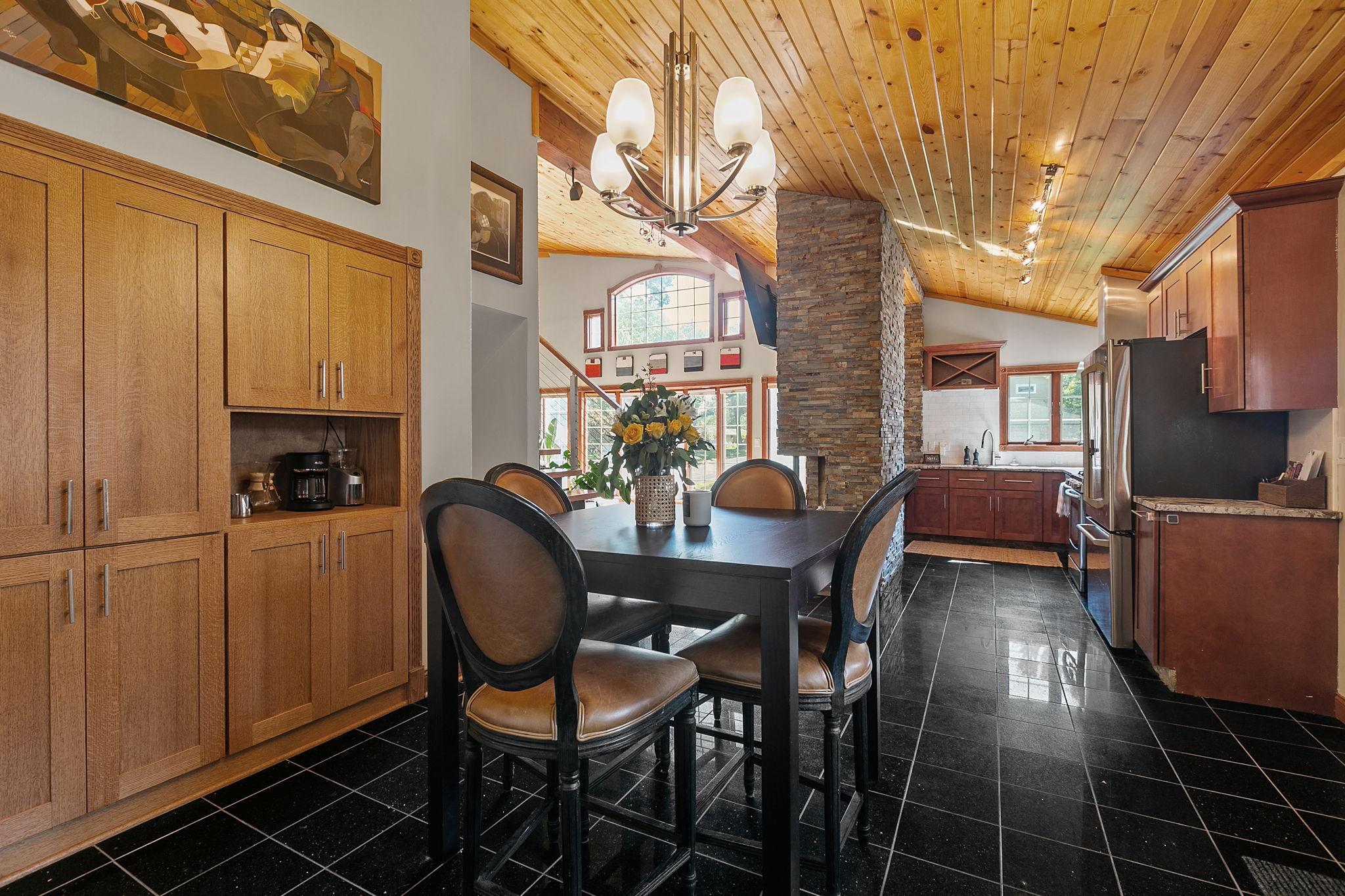 12504 Chippewa Lane