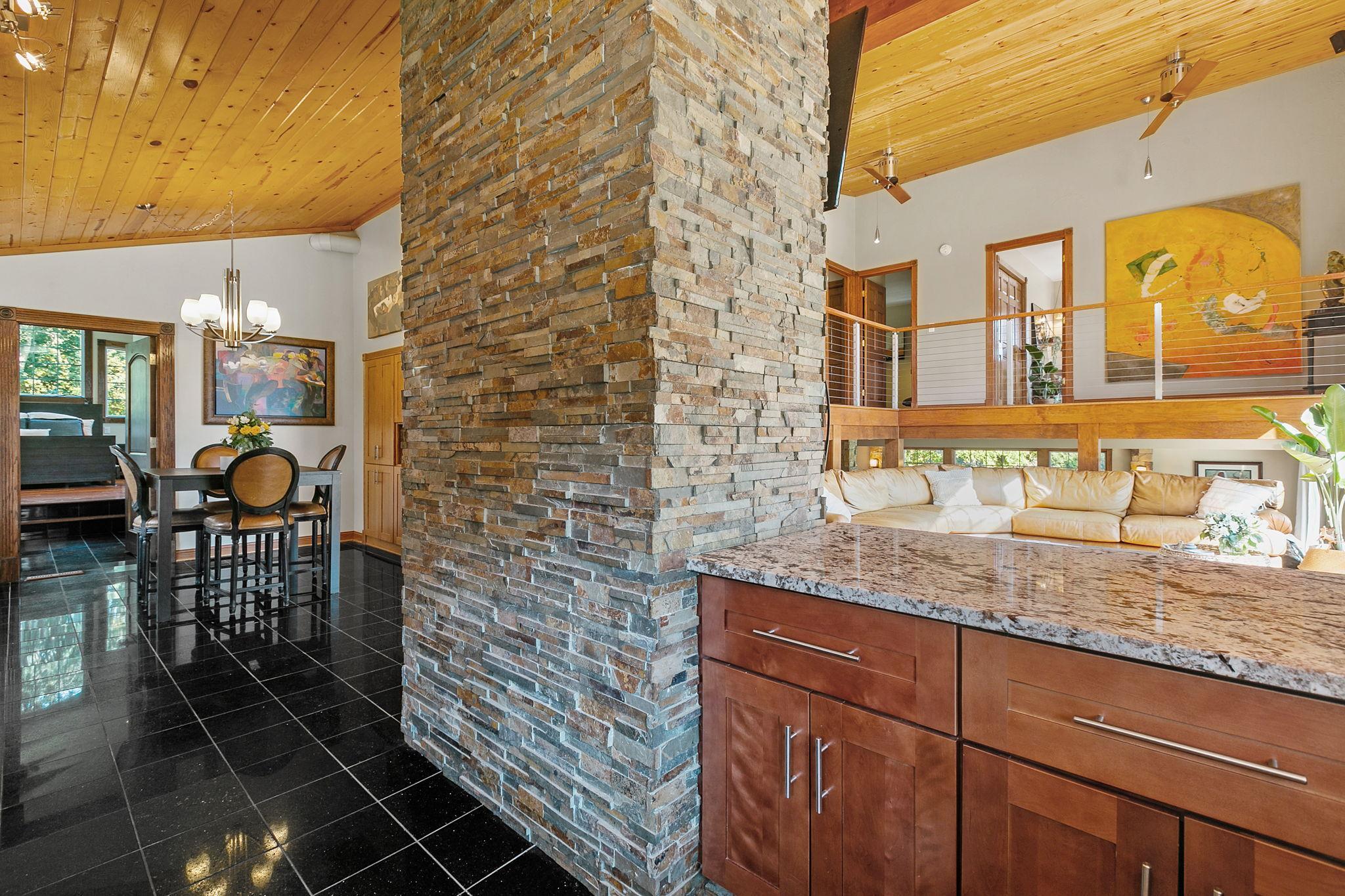 12504 Chippewa Lane