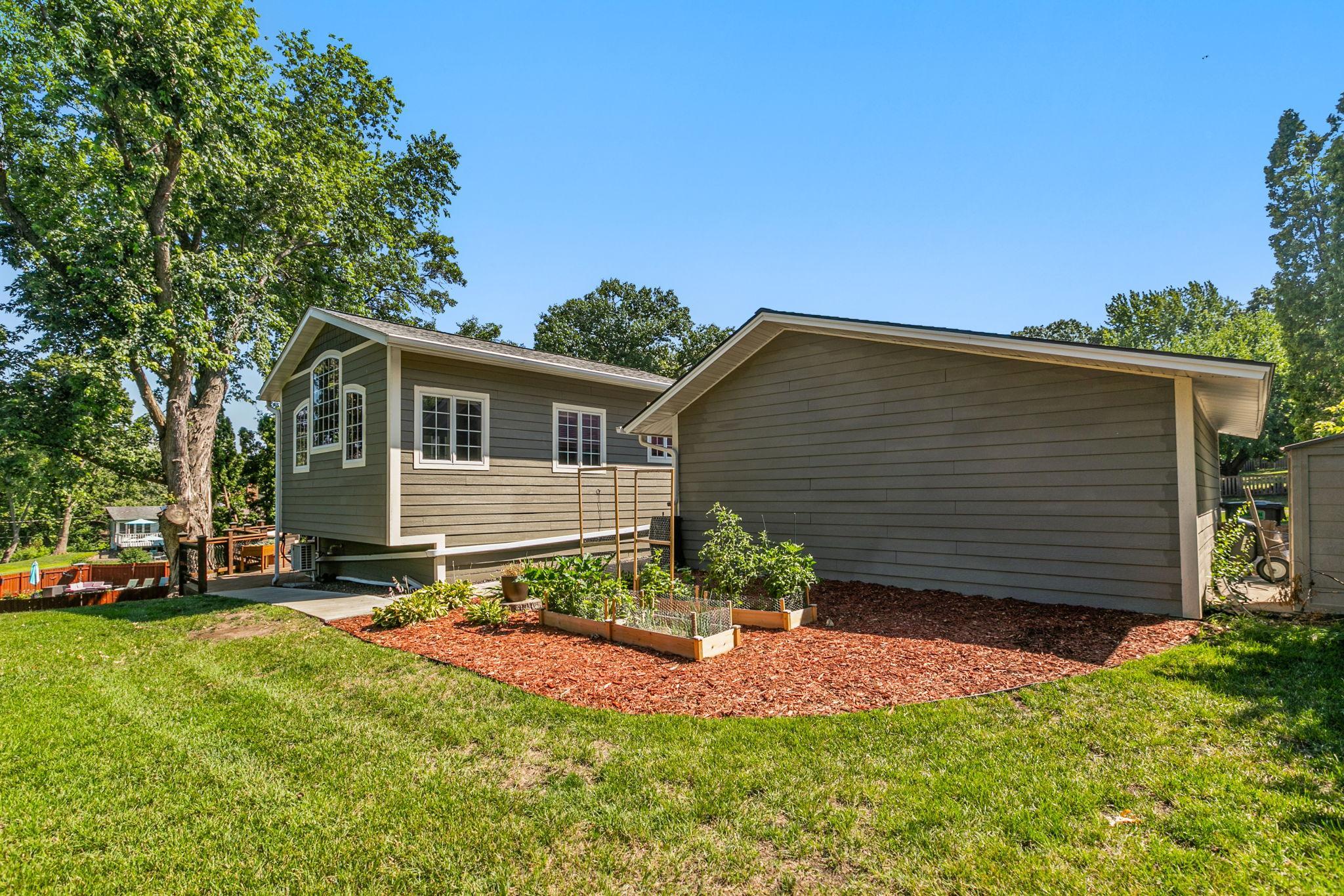 12504 Chippewa Lane
