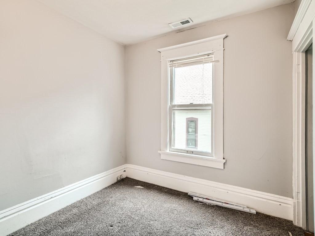 1048 Minnehaha Avenue E