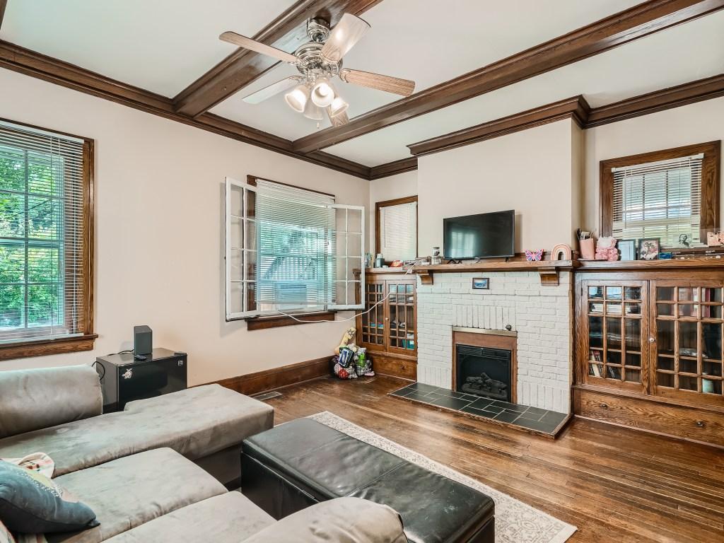 1048 Minnehaha Avenue E