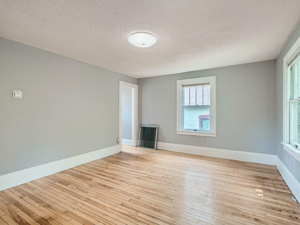 1048 Minnehaha Avenue E