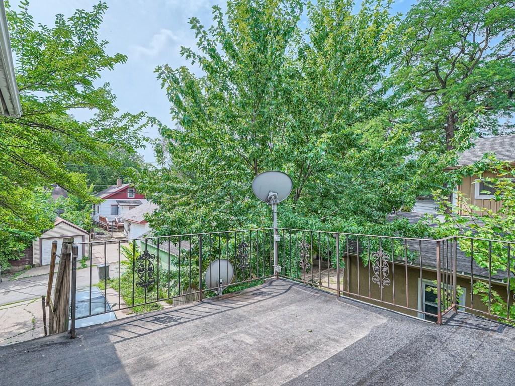 1048 Minnehaha Avenue E