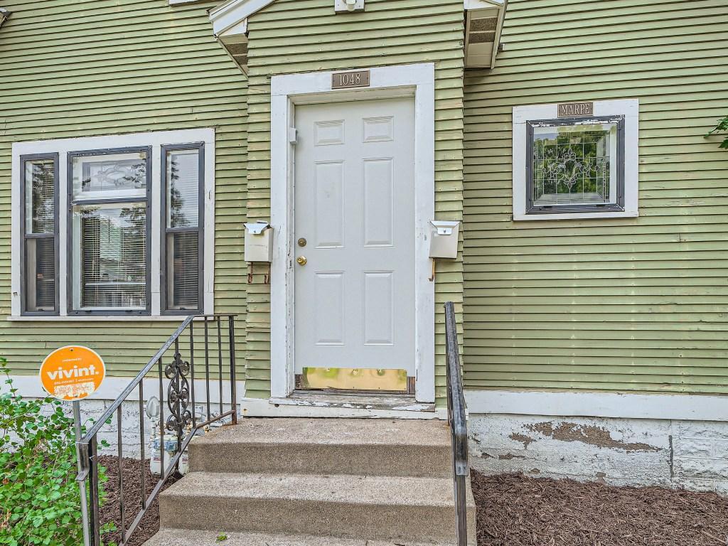 1048 Minnehaha Avenue E