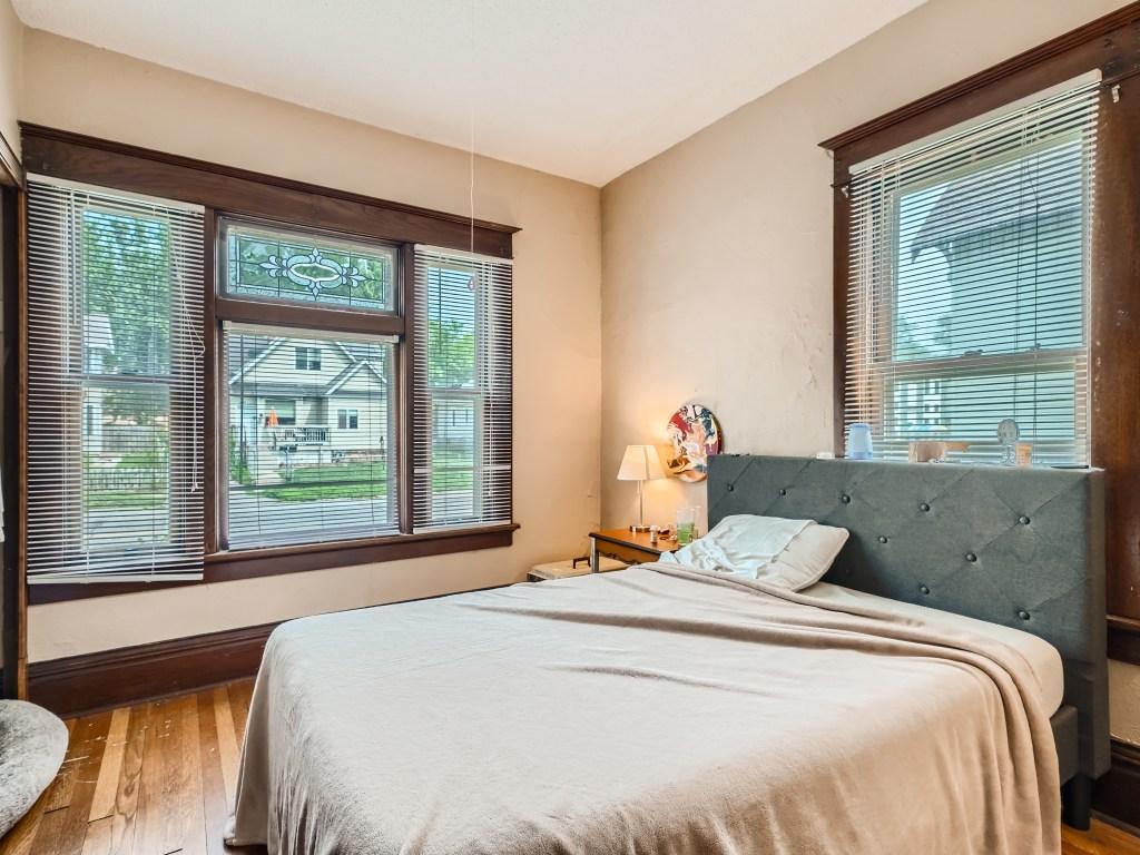 1048 Minnehaha Avenue E