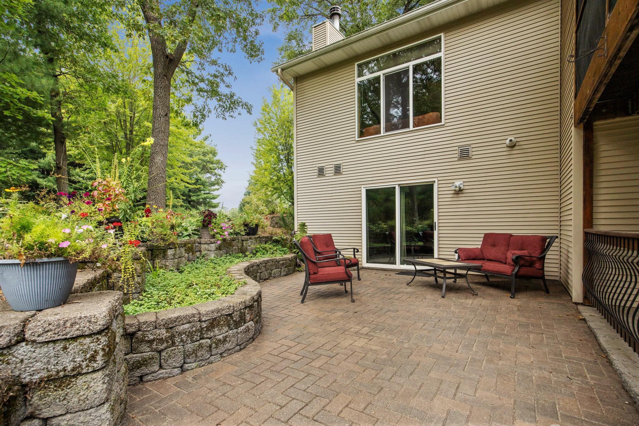 20002 Edison Street NE