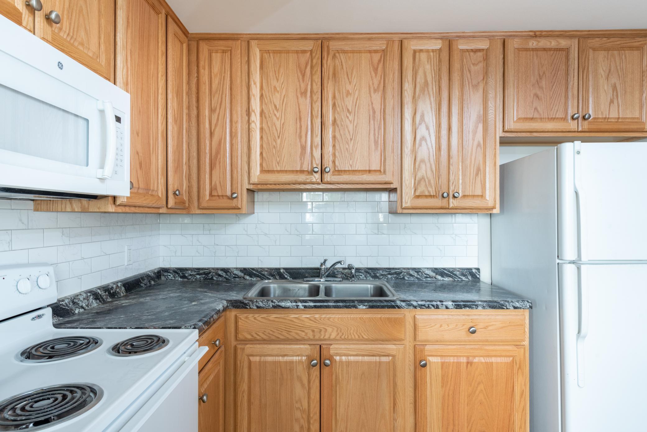 3252 Grand Avenue S Unit: 2