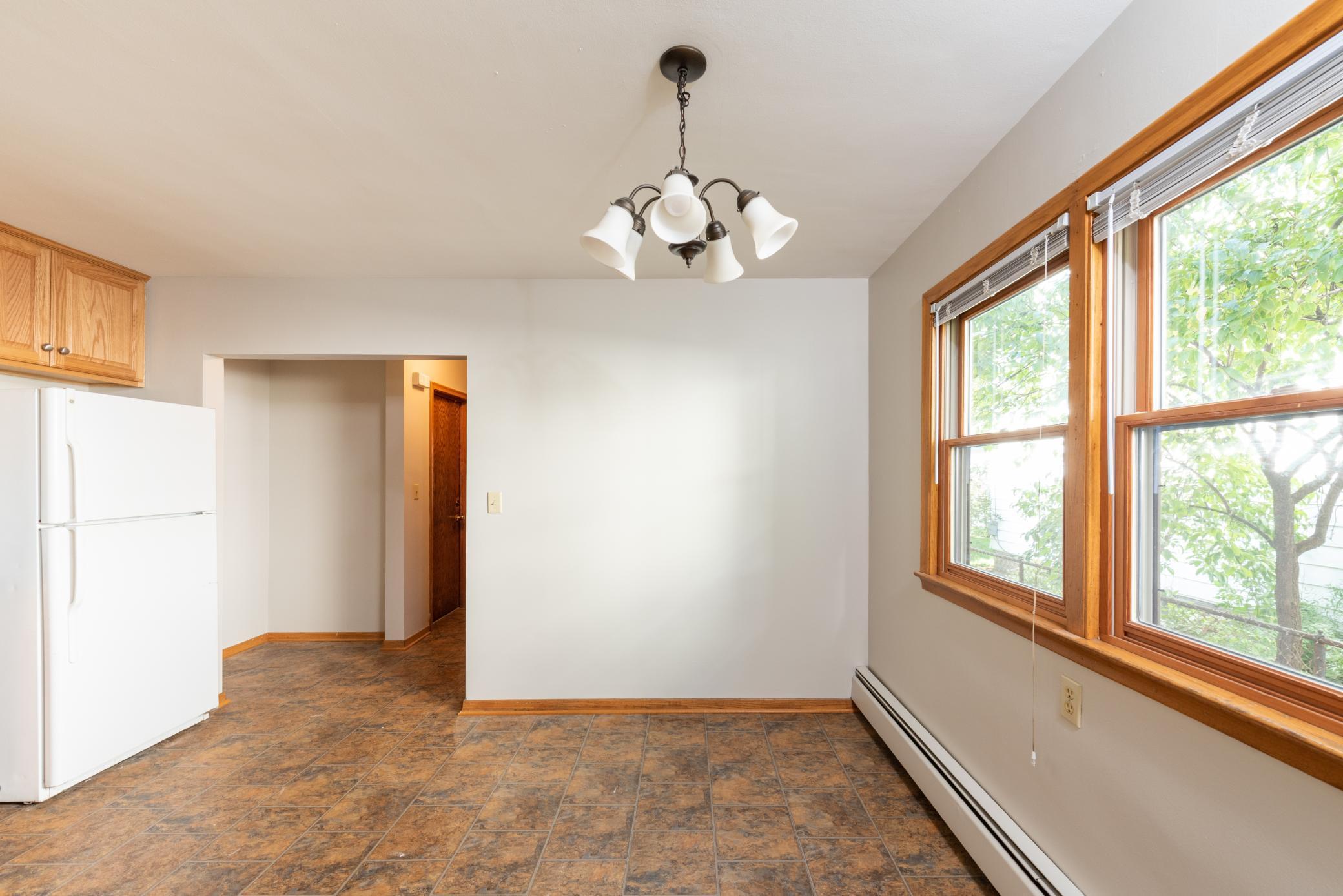 3252 Grand Avenue S Unit: 2