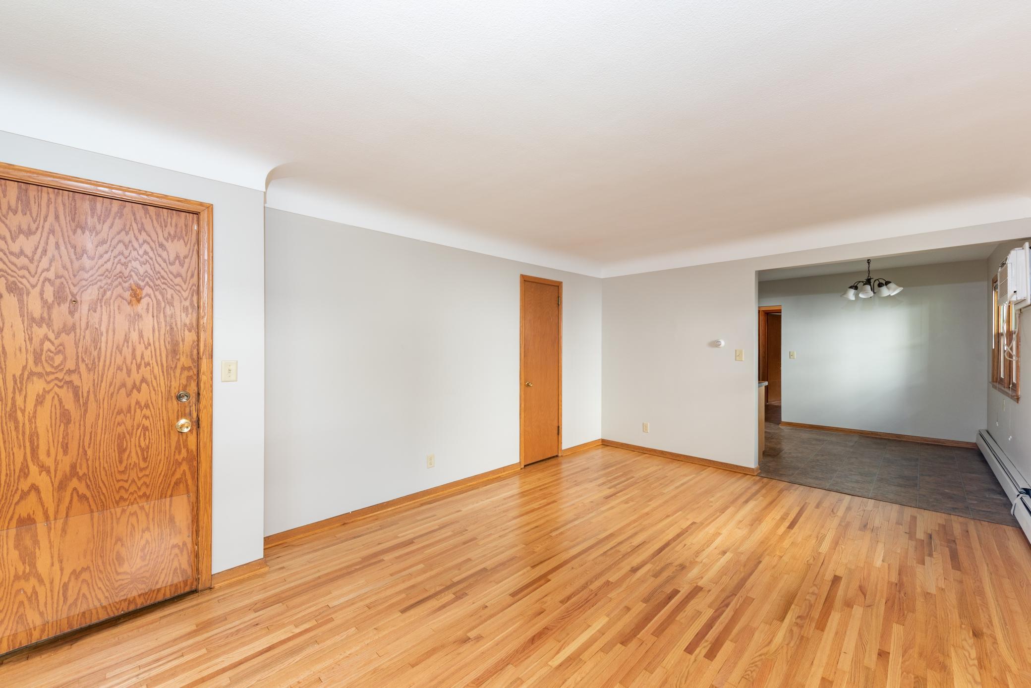 3252 Grand Avenue S Unit: 2