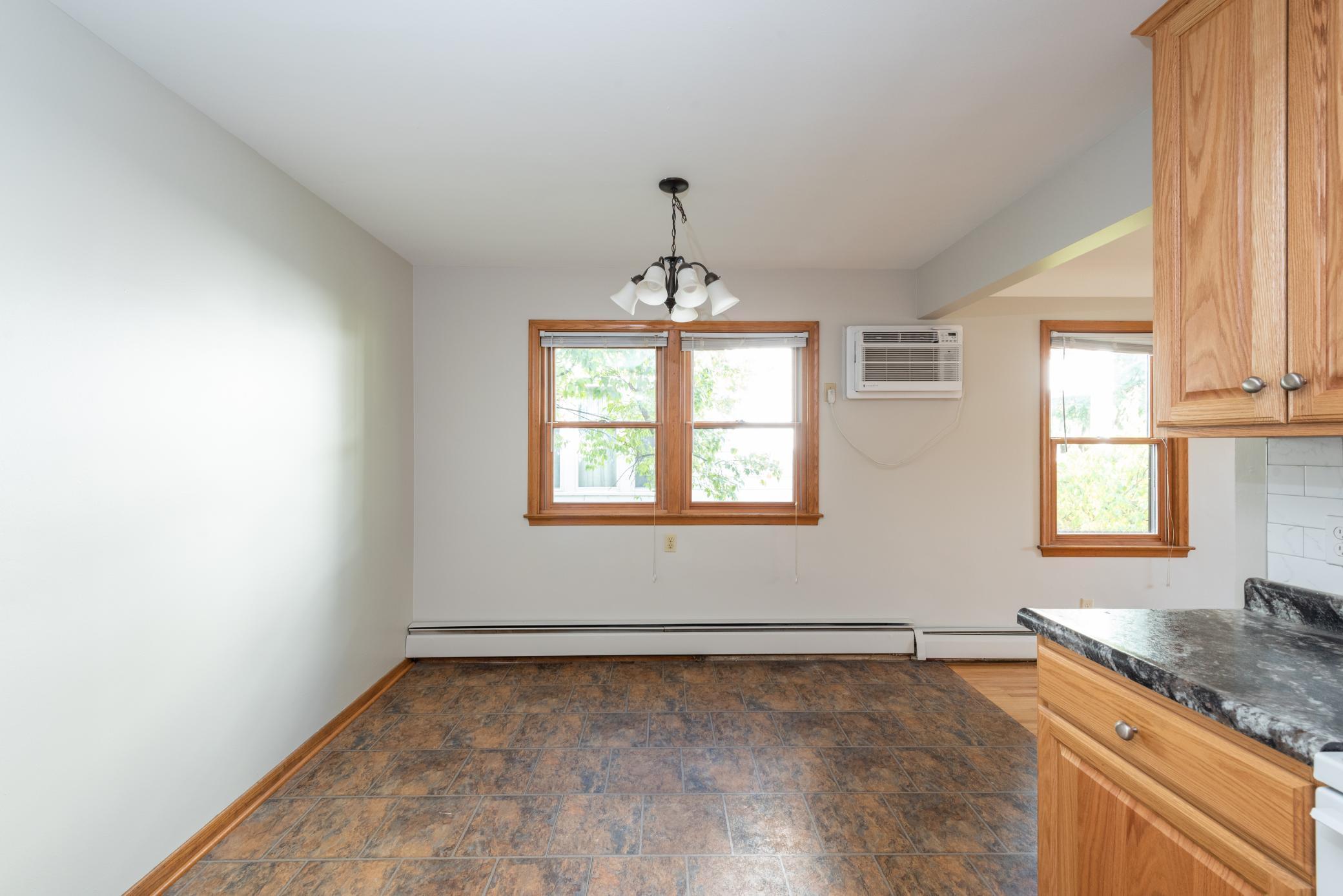 3252 Grand Avenue S Unit: 2