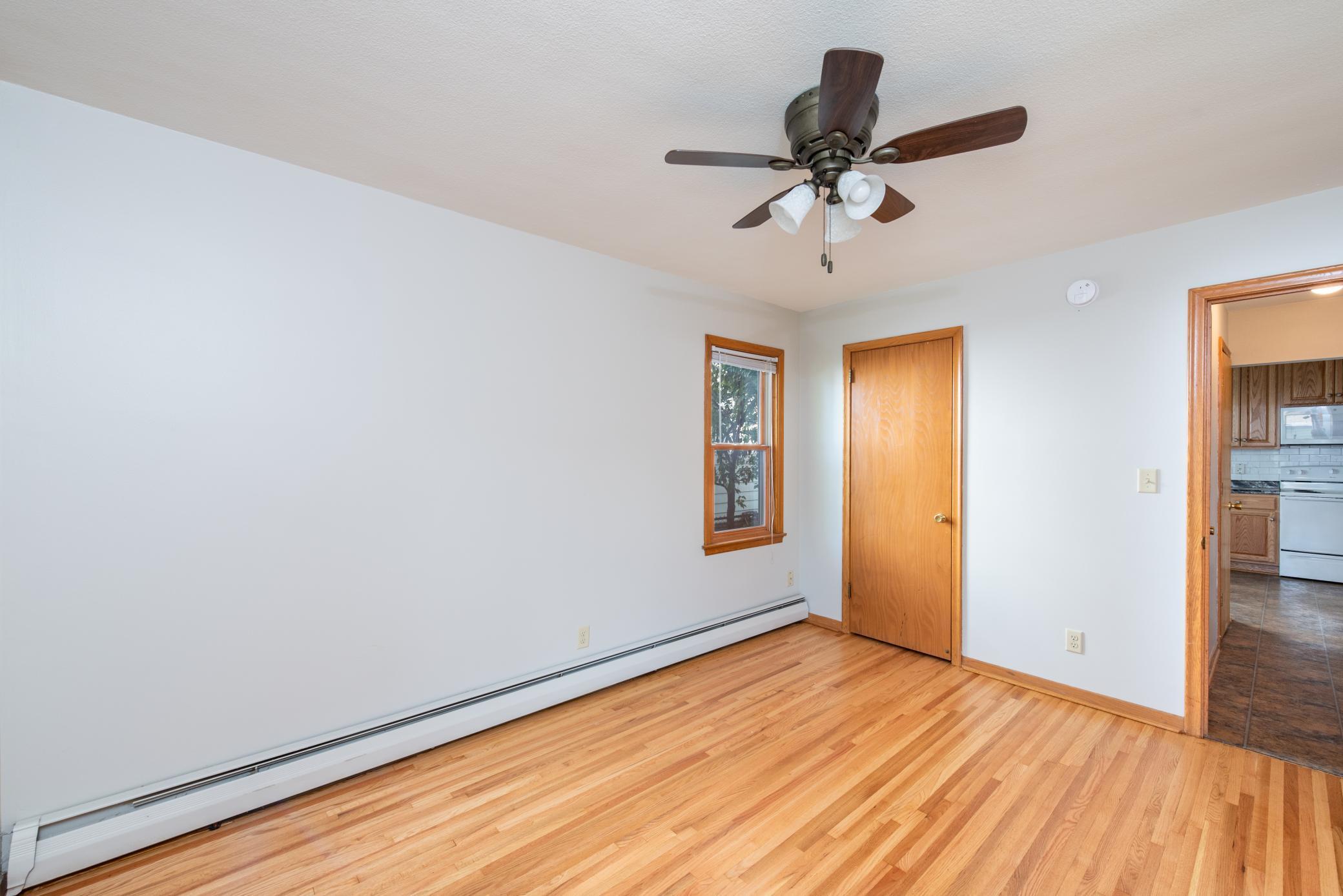 3252 Grand Avenue S Unit: 2