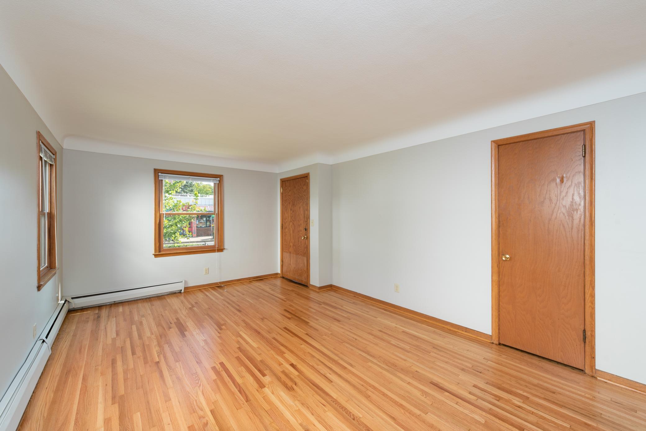 3252 Grand Avenue S Unit: 2