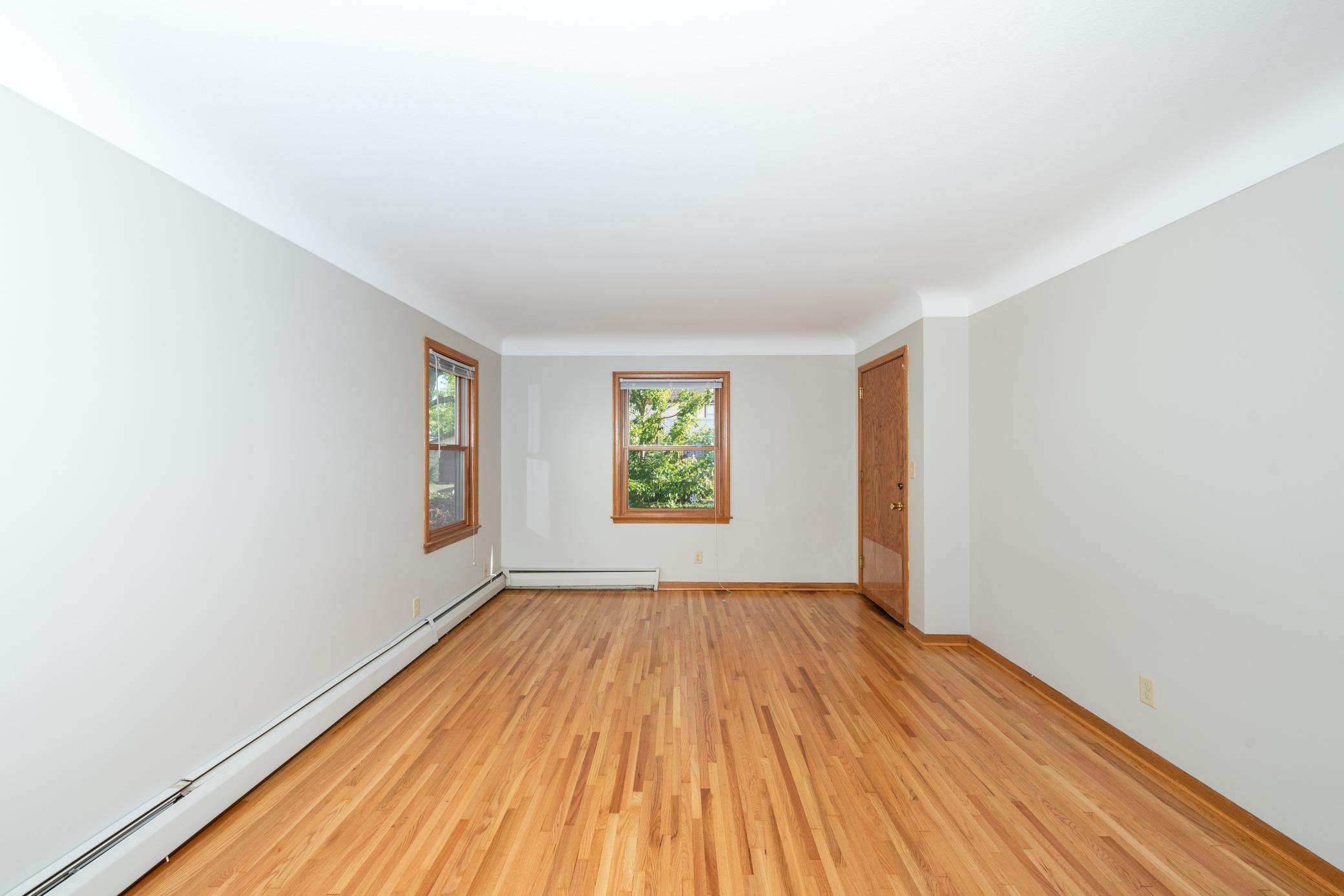 3252 Grand Avenue S Unit: 2