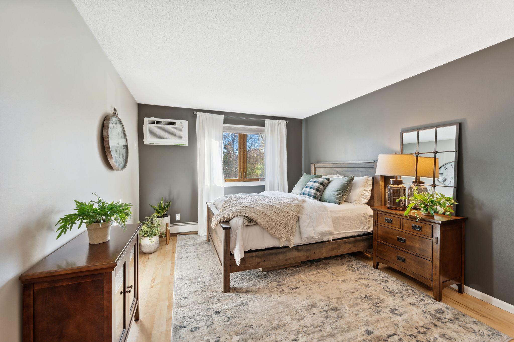 1034 Cleveland Avenue S Unit: 107