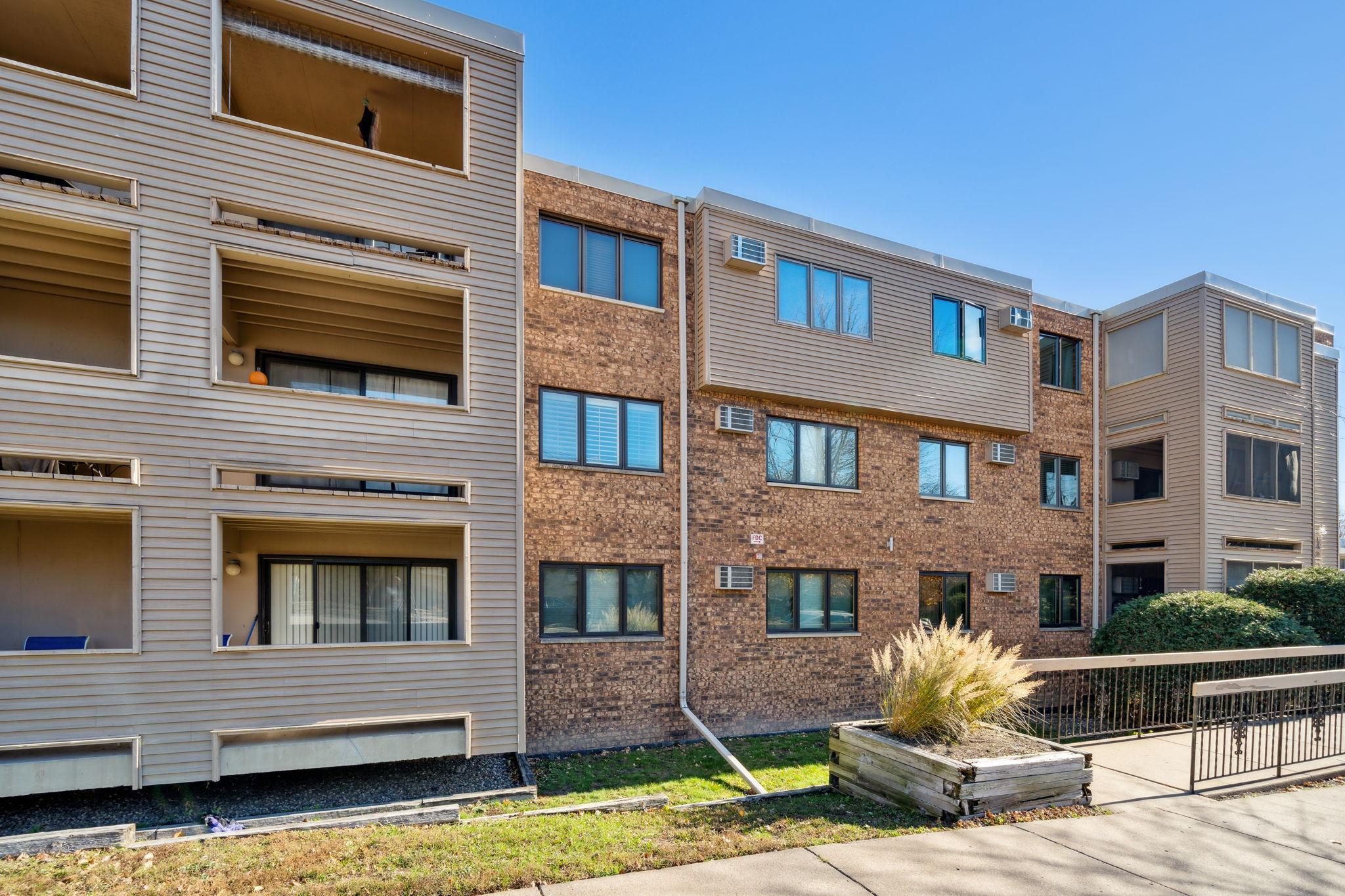 1034 Cleveland Avenue S Unit: 107