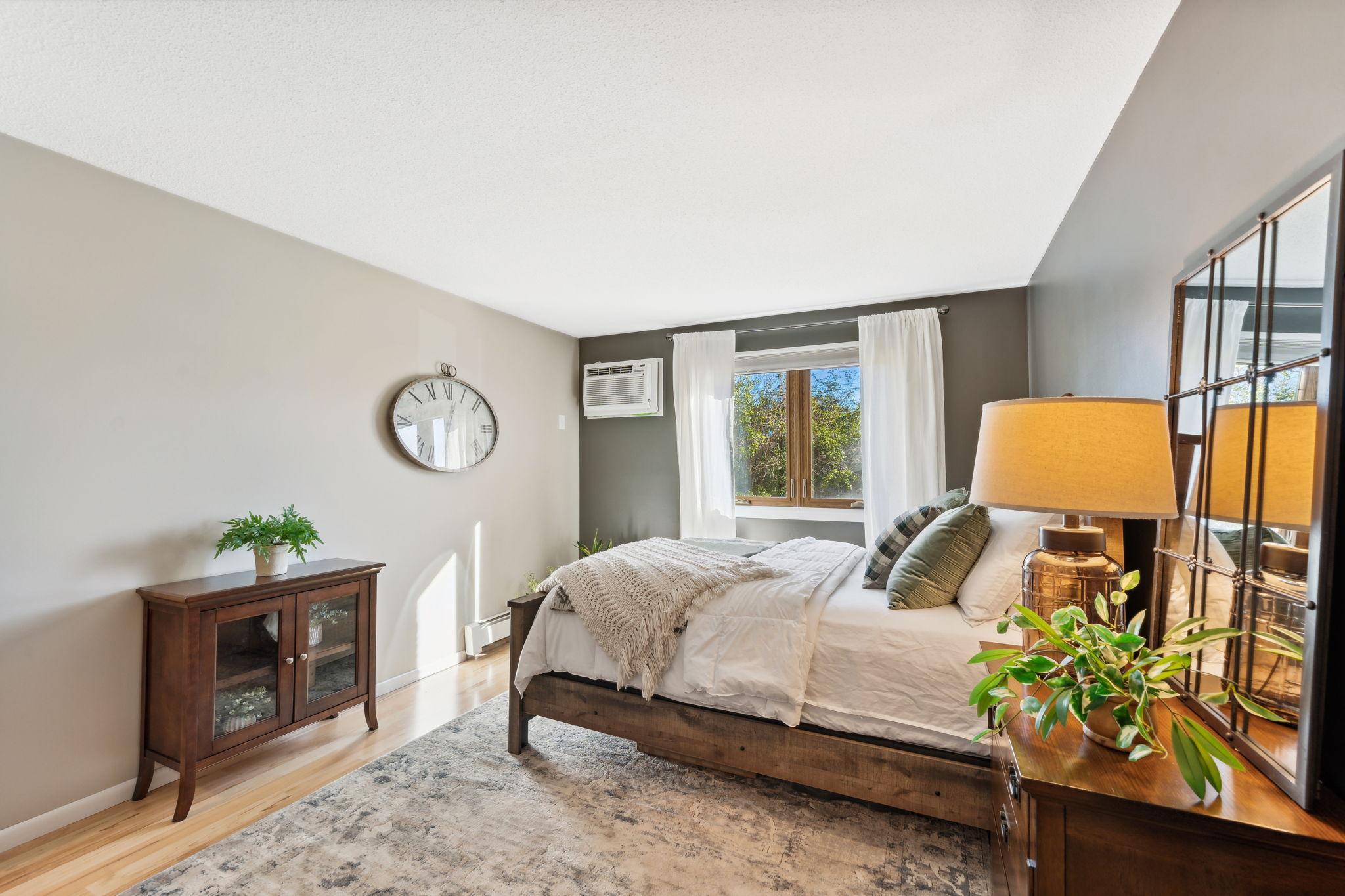 1034 Cleveland Avenue S Unit: 107