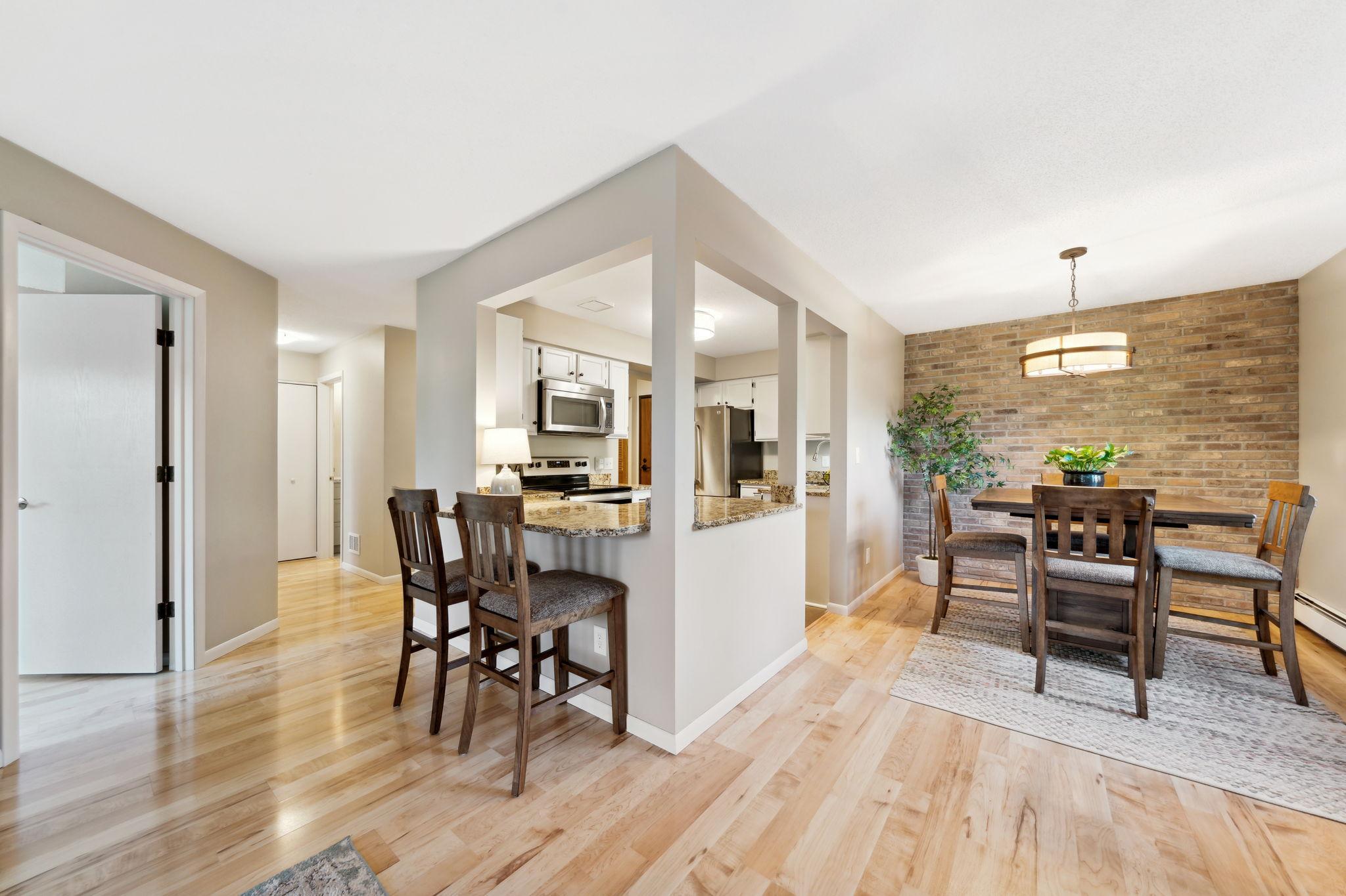 1034 Cleveland Avenue S Unit: 107