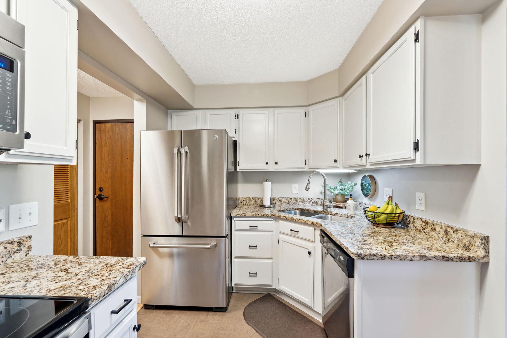 1034 Cleveland Avenue S Unit: 107