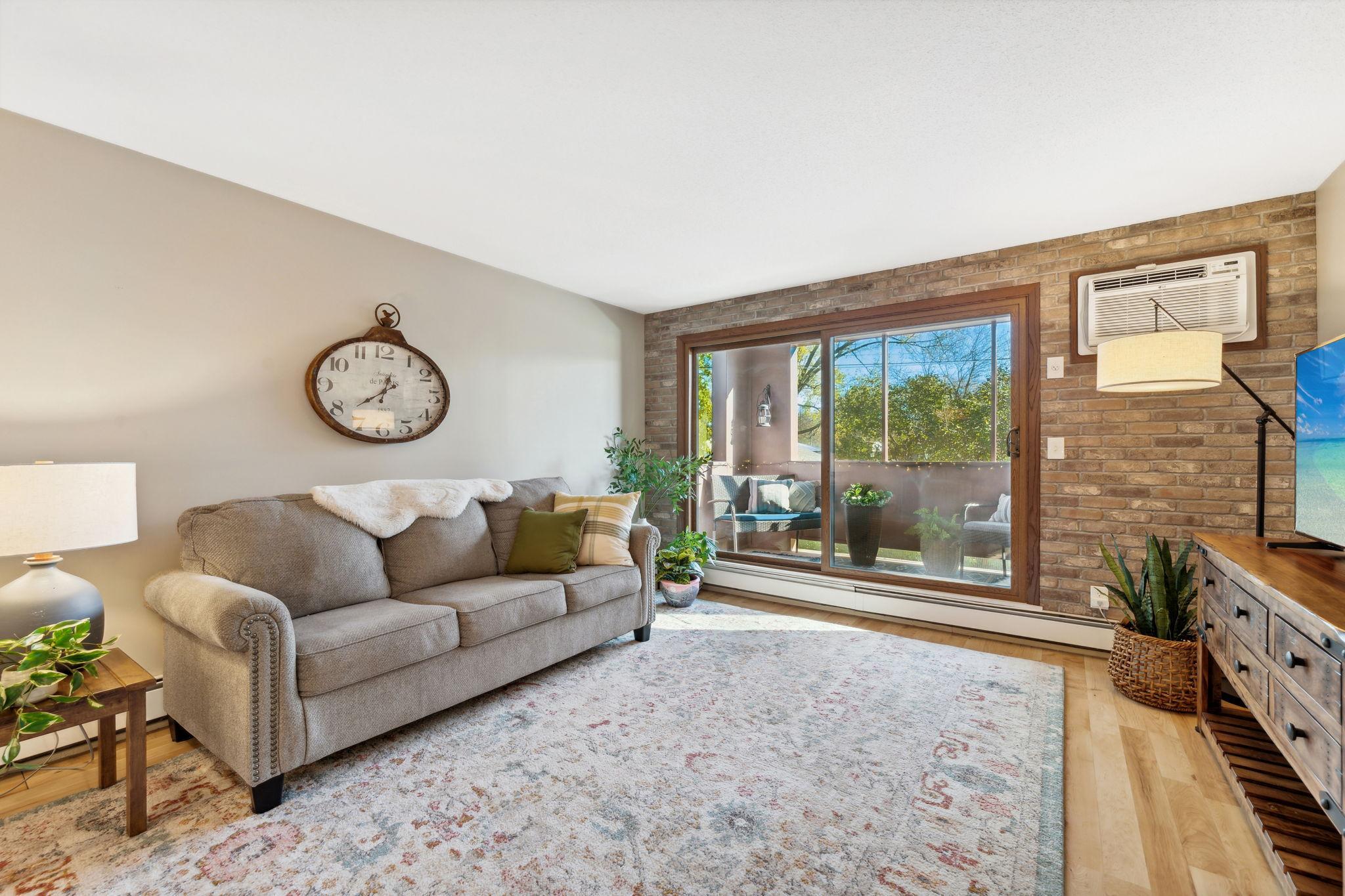 1034 Cleveland Avenue S Unit: 107