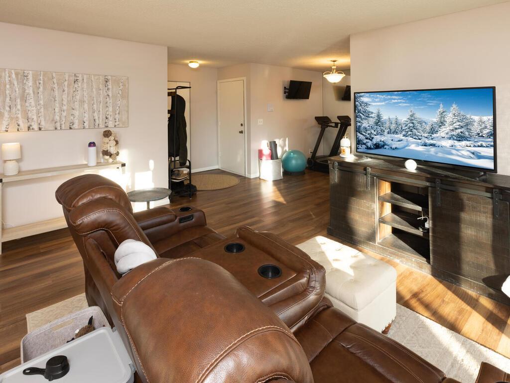 4236 Magnolia Lane N