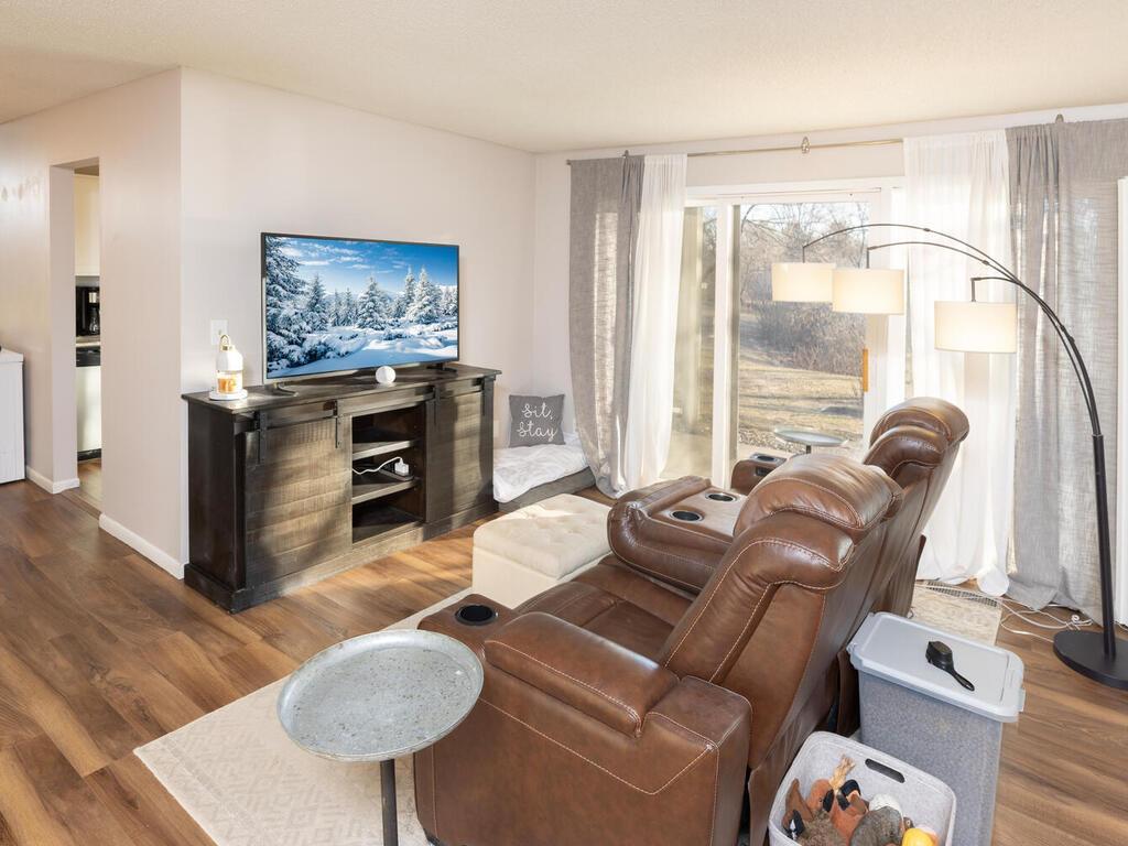 4236 Magnolia Lane N