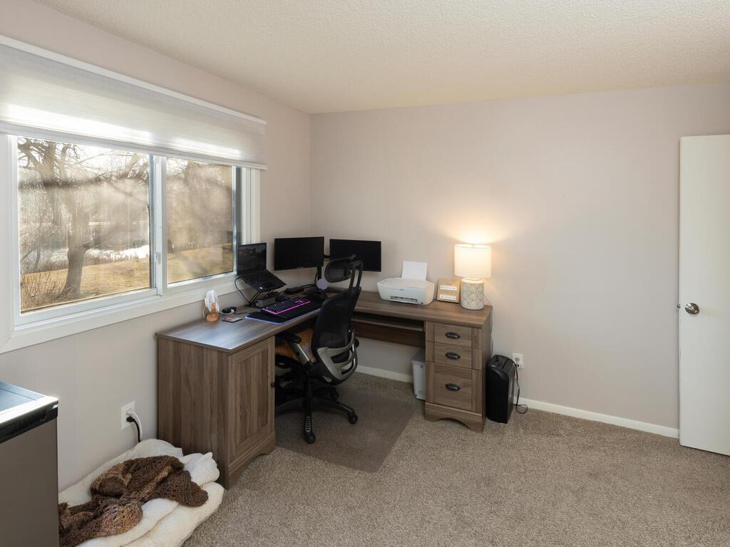 4236 Magnolia Lane N