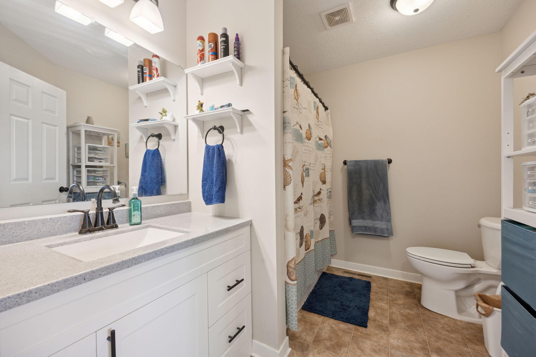 1404 Baldwin Avenue N