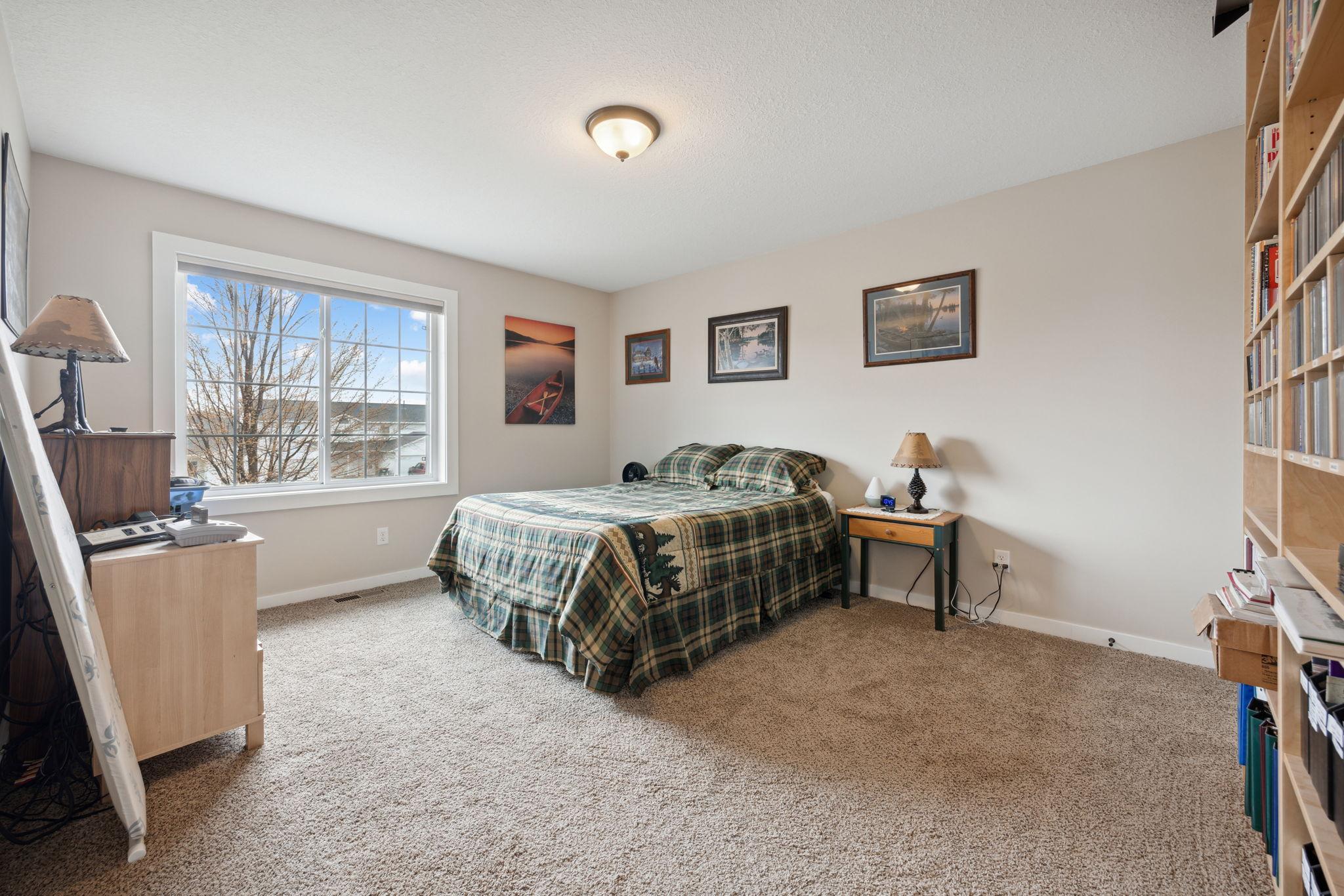 1404 Baldwin Avenue N