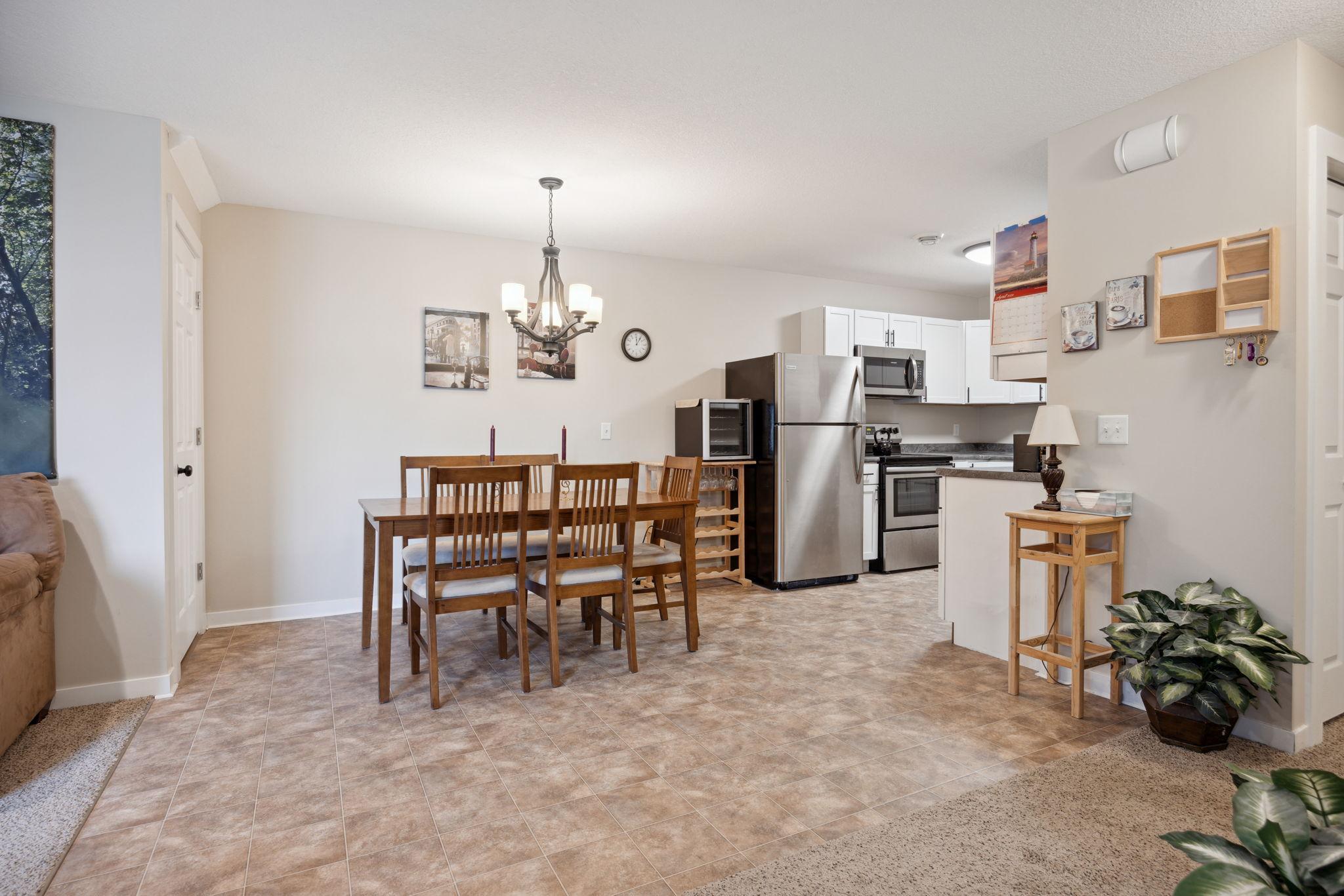 1404 Baldwin Avenue N