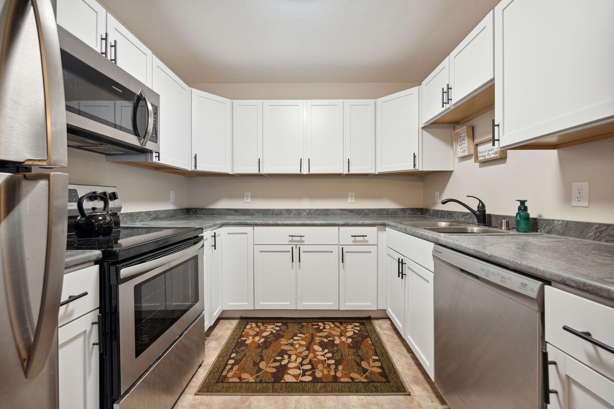 1404 Baldwin Avenue N