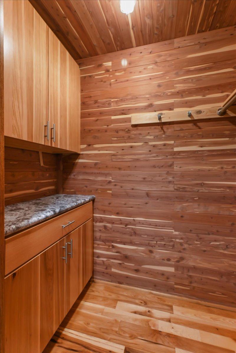 401 Ridgewood Avenue Unit: 102