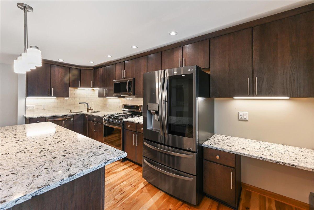 401 Ridgewood Avenue Unit: 102