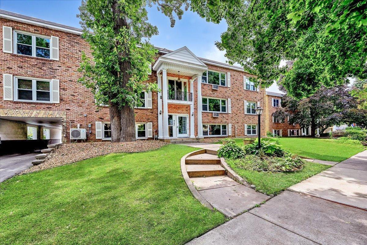 401 Ridgewood Avenue Unit: 102