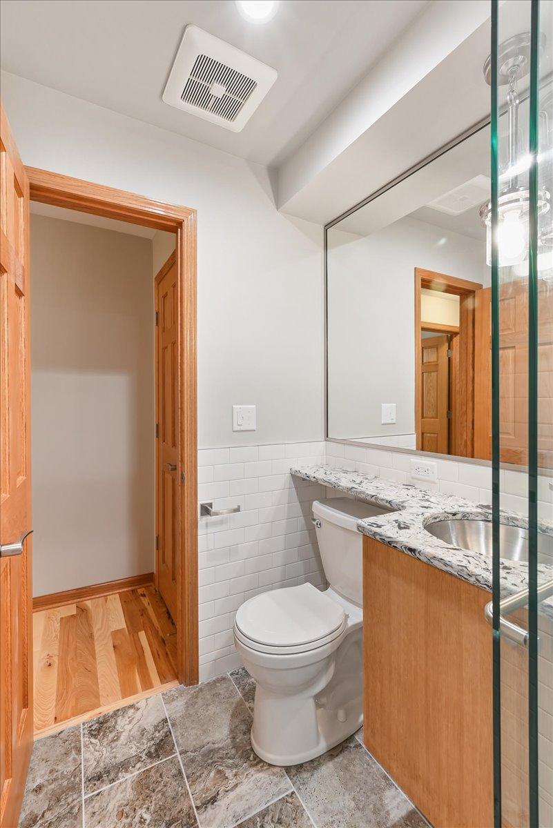 401 Ridgewood Avenue Unit: 102