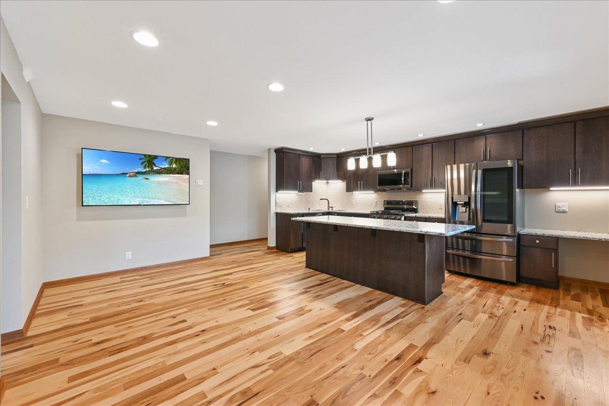 401 Ridgewood Avenue Unit: 102