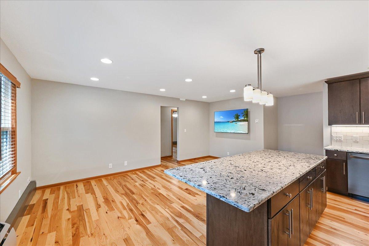 401 Ridgewood Avenue Unit: 102