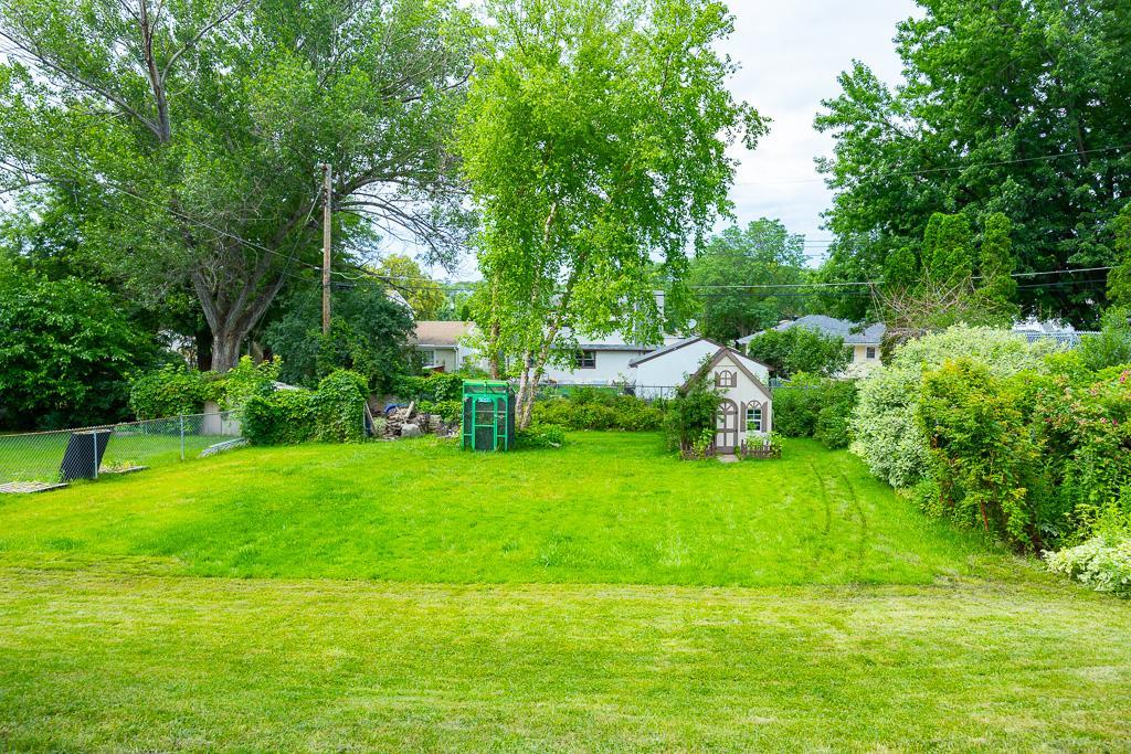 1585 Old Hudson Road