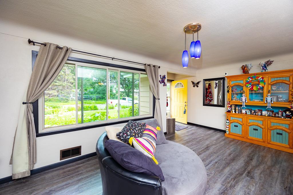 1585 Old Hudson Road