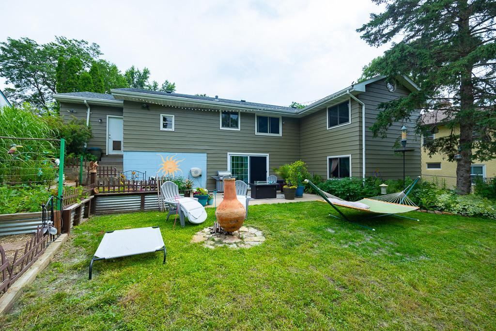 1585 Old Hudson Road