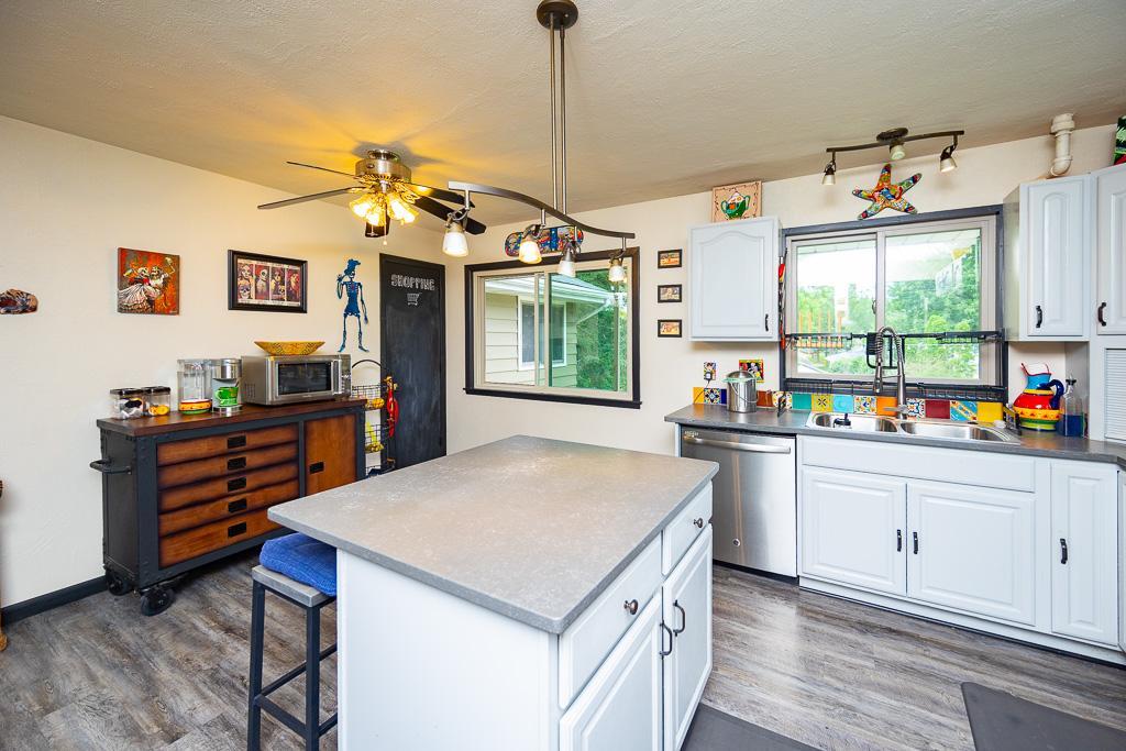 1585 Old Hudson Road