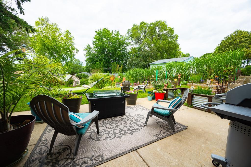 1585 Old Hudson Road