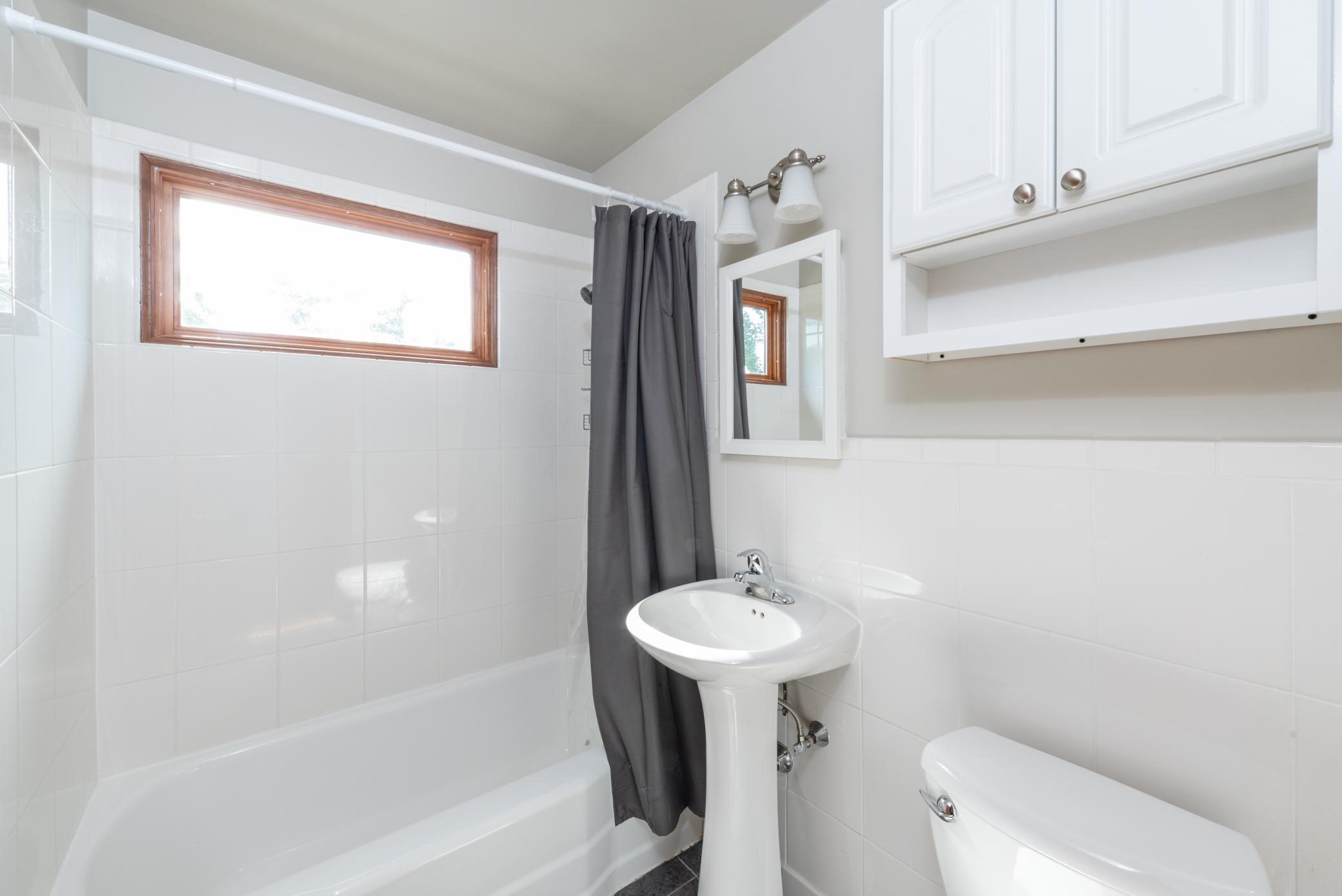 3252 Grand Avenue S Unit: 3