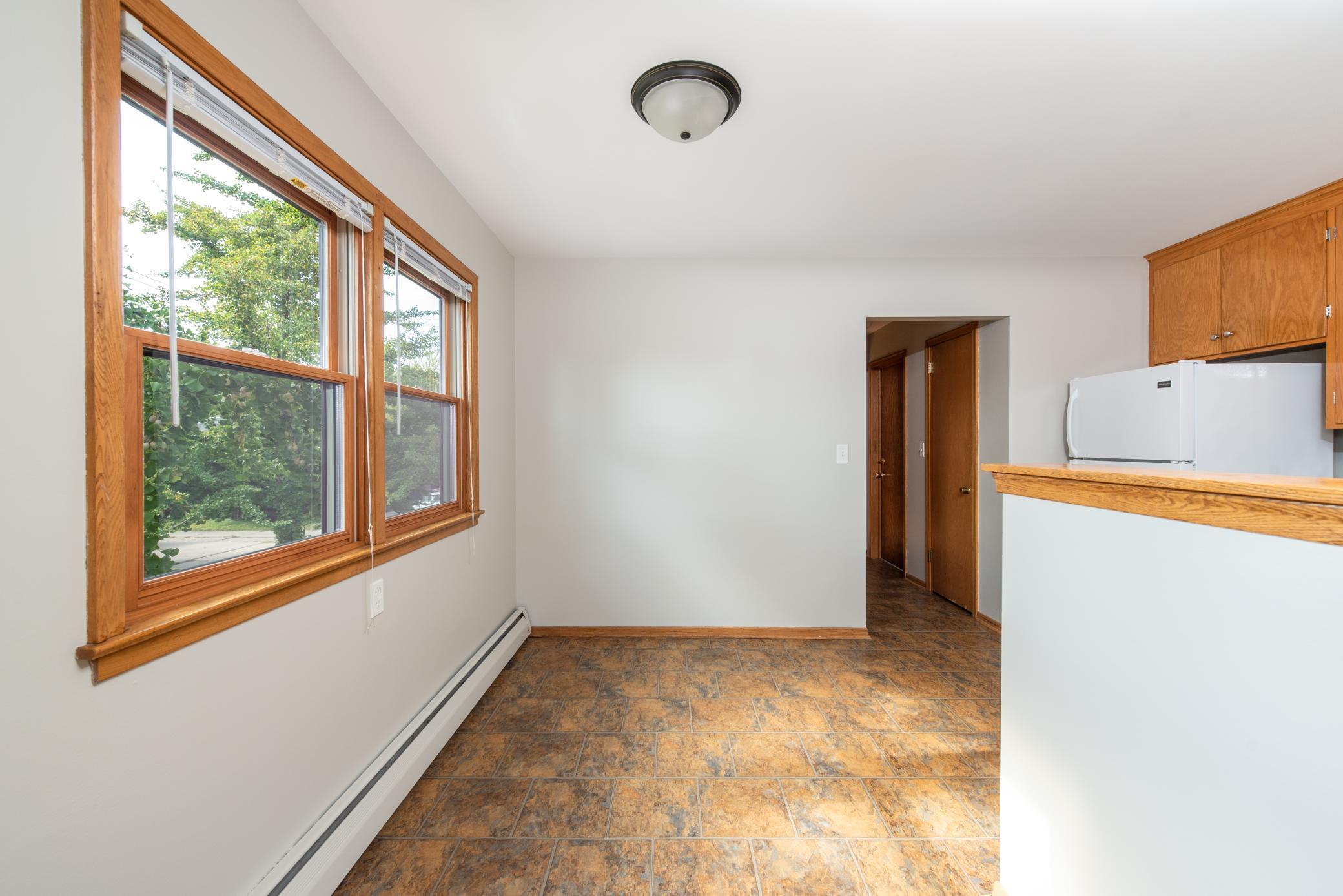 3252 Grand Avenue S Unit: 3